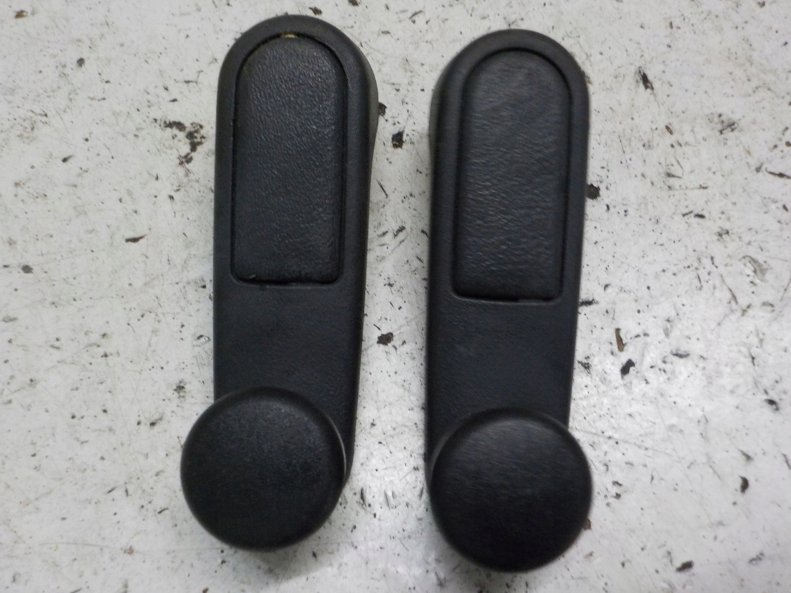 PEUGEOT 307 KORBKA RĄCZKA SZYBY