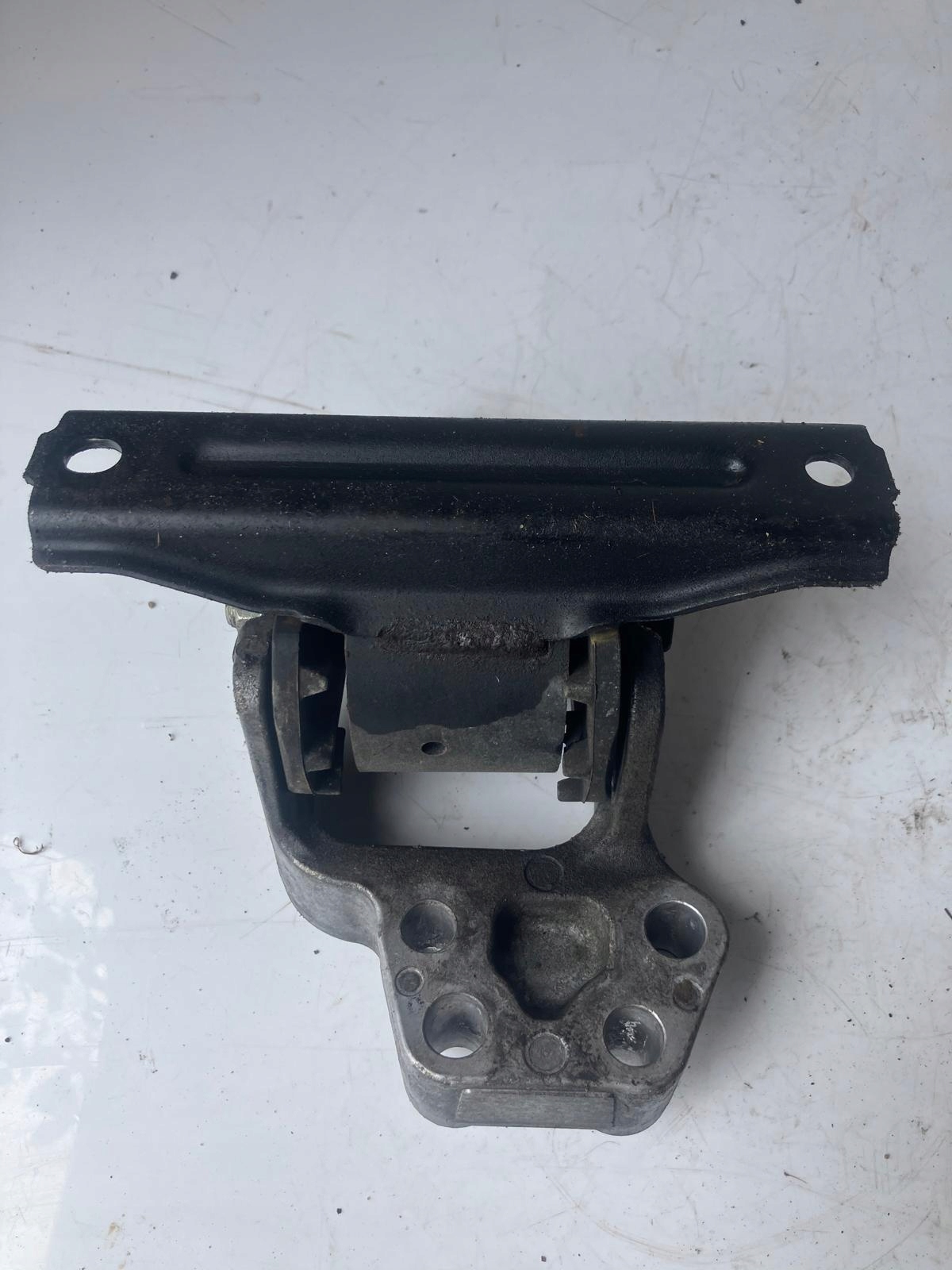 holder engine mount PEUGEOT 4007 2,2 HDI