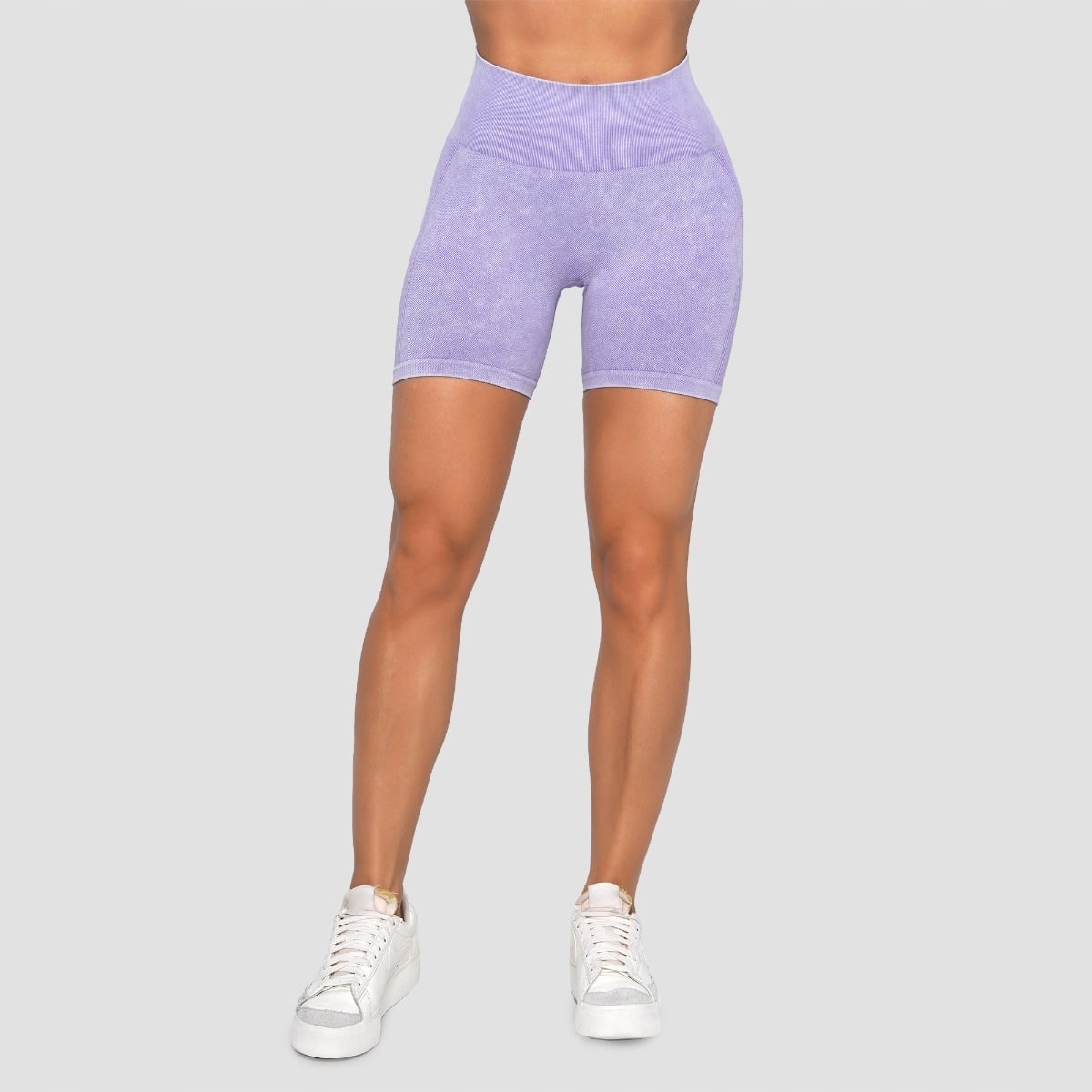 GymBeam Bezszwowe damskie spodenki Lift Violet L