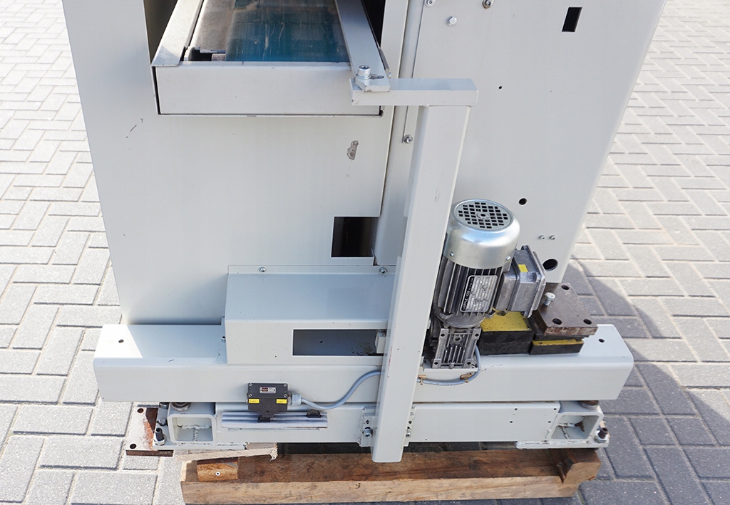 SZLIFIERKA PRZELOTOWA MAWEG SATURN E 2x4kW 2-AGREGATY POSUW: 0,55kW Rodzaj szlifierki taśmowa