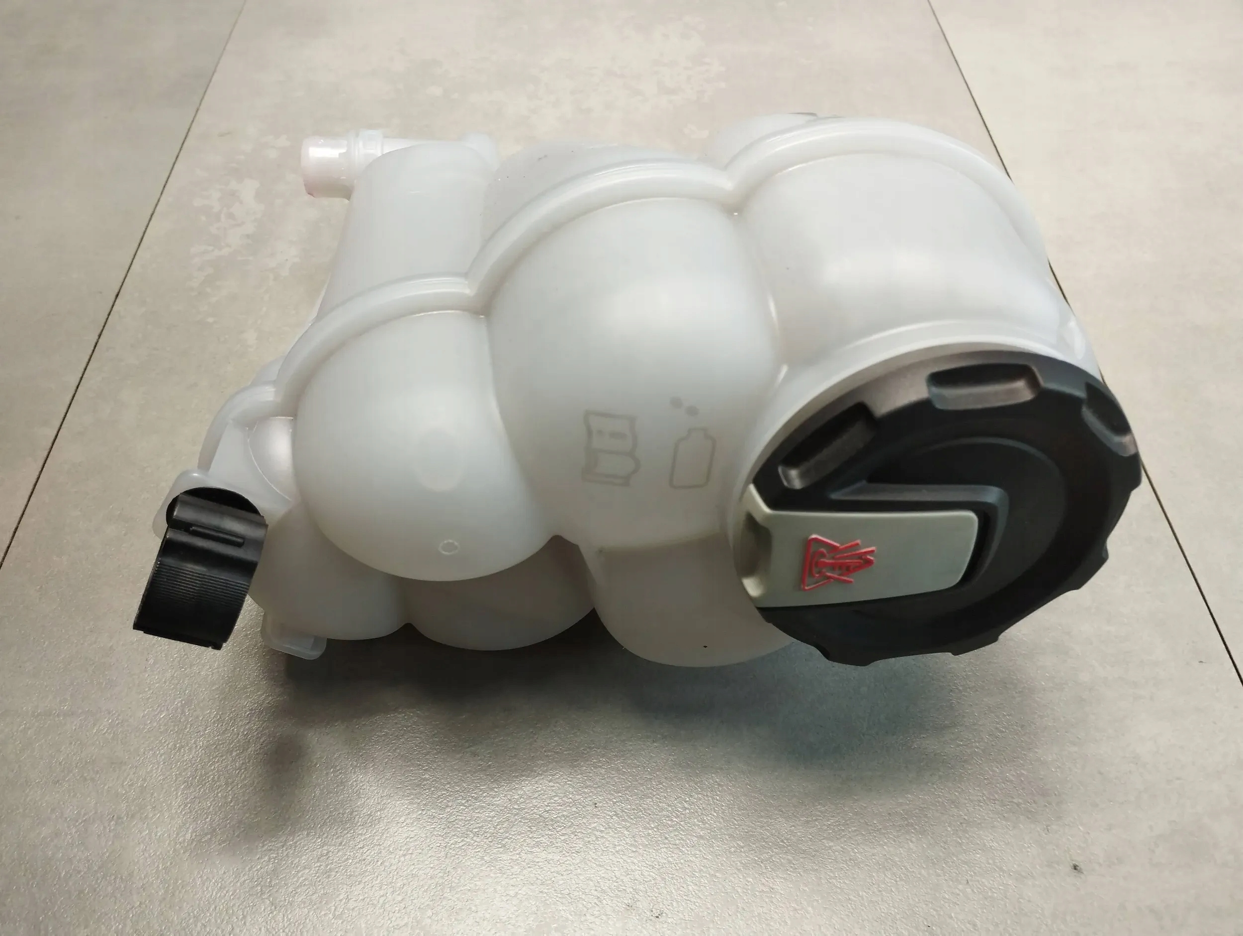 Audi A8 4N D5 Réservoir eau 4N0121405P