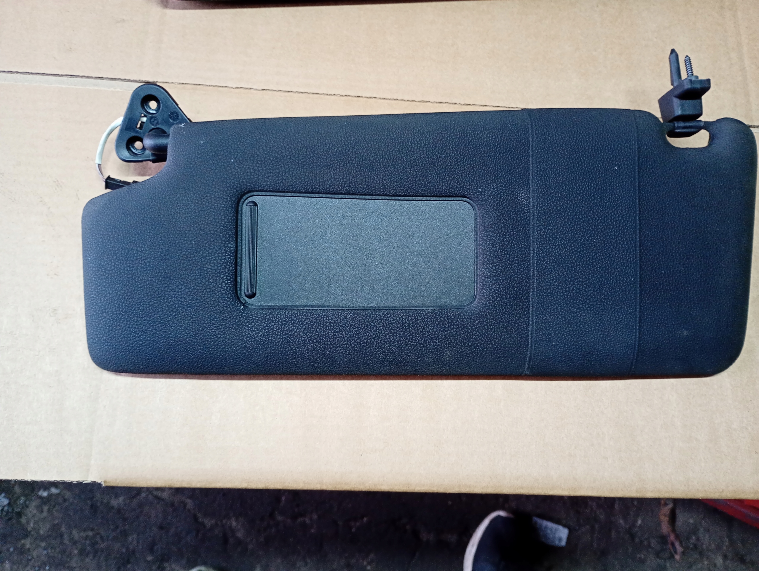 BMW x3 e83 visor cover PRZECIWSLONECZNA visor black left or right