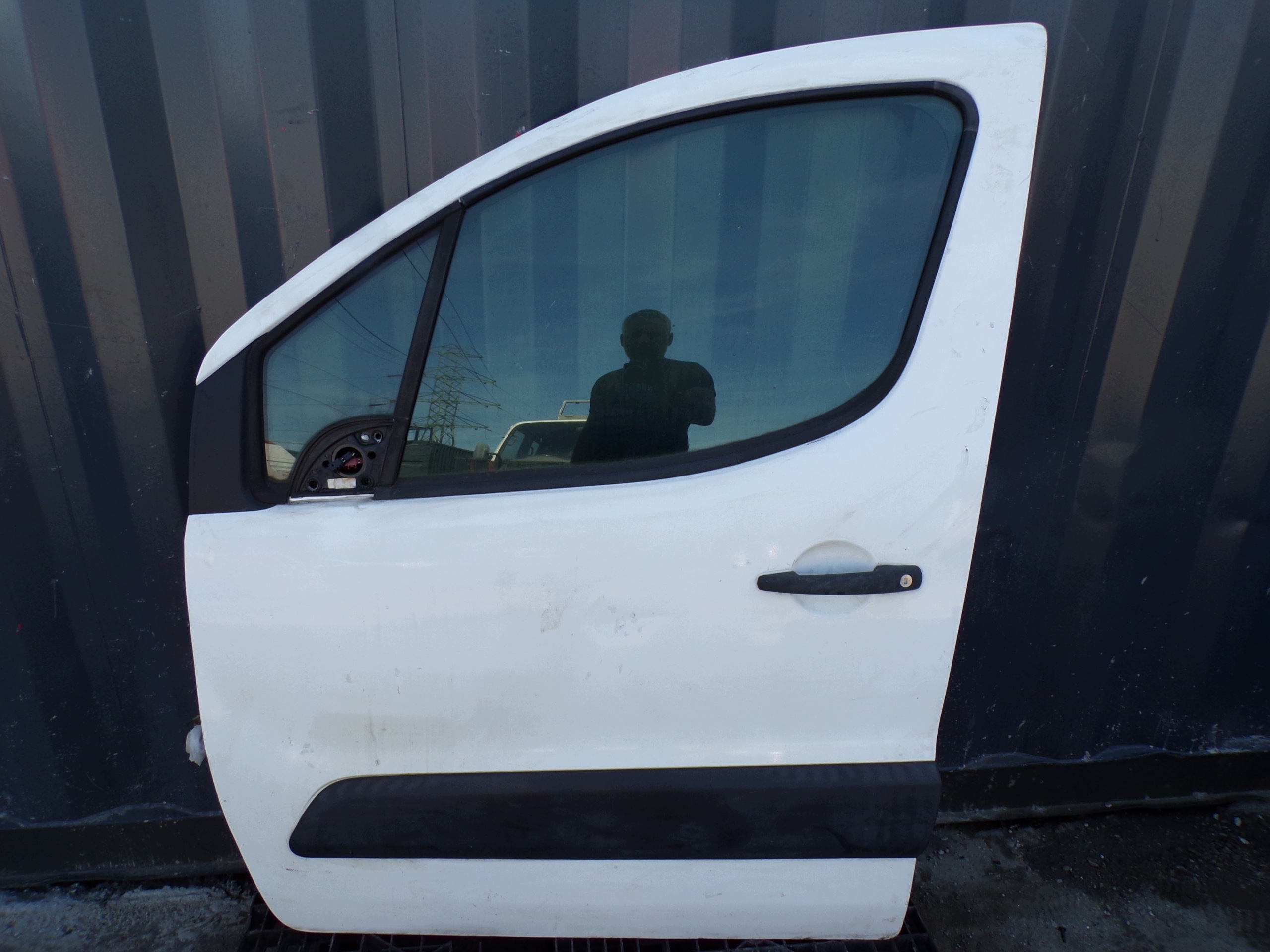 door left front PEUGEOT PARTNER 2 II BERLINGO (R1)