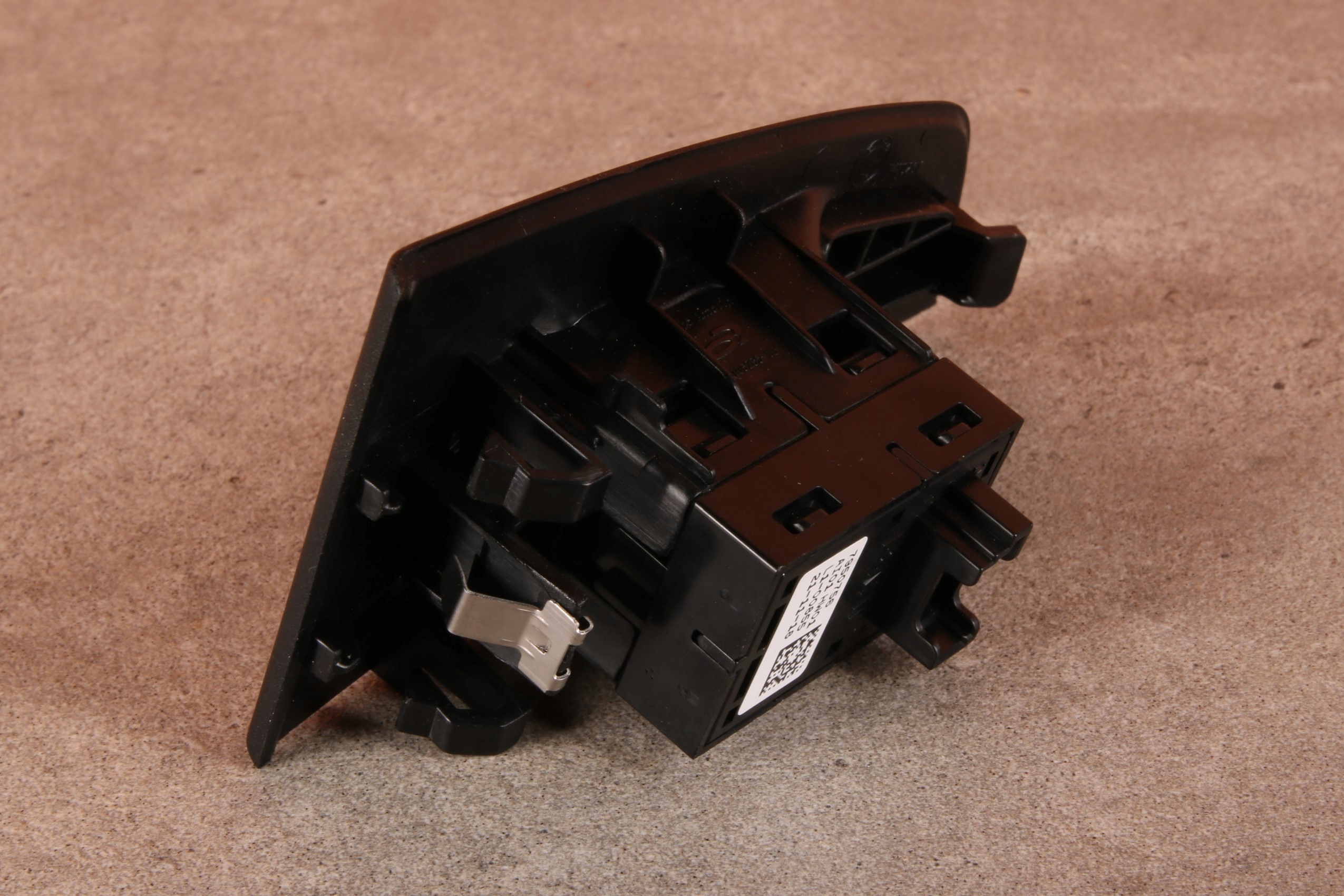 BMW 1 F40 2 F44 PANEL switch switch windows left LEWEJ rear part 7950756