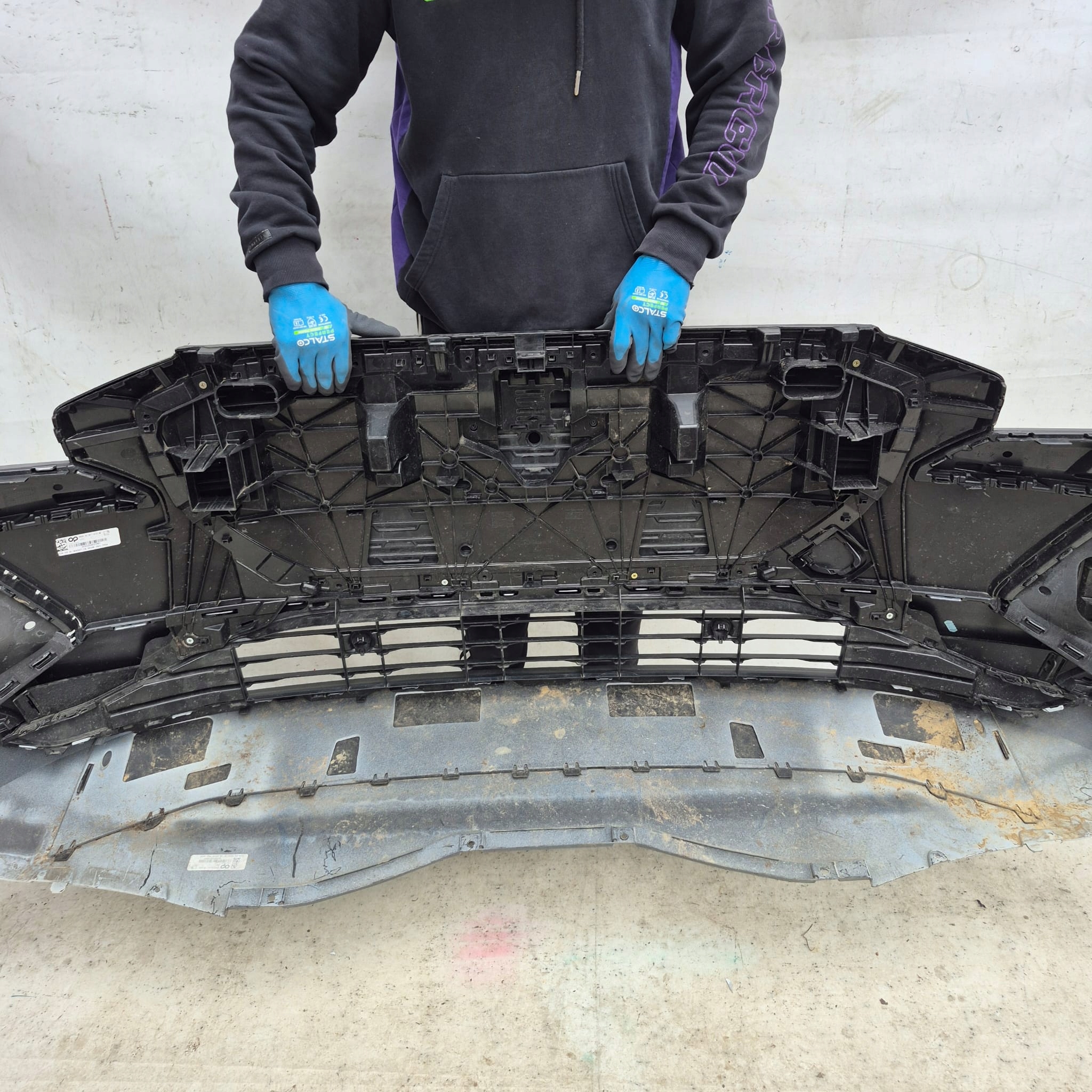 AUDI Q4 E-TRON 89A bumper front front grill SPOILER PDC