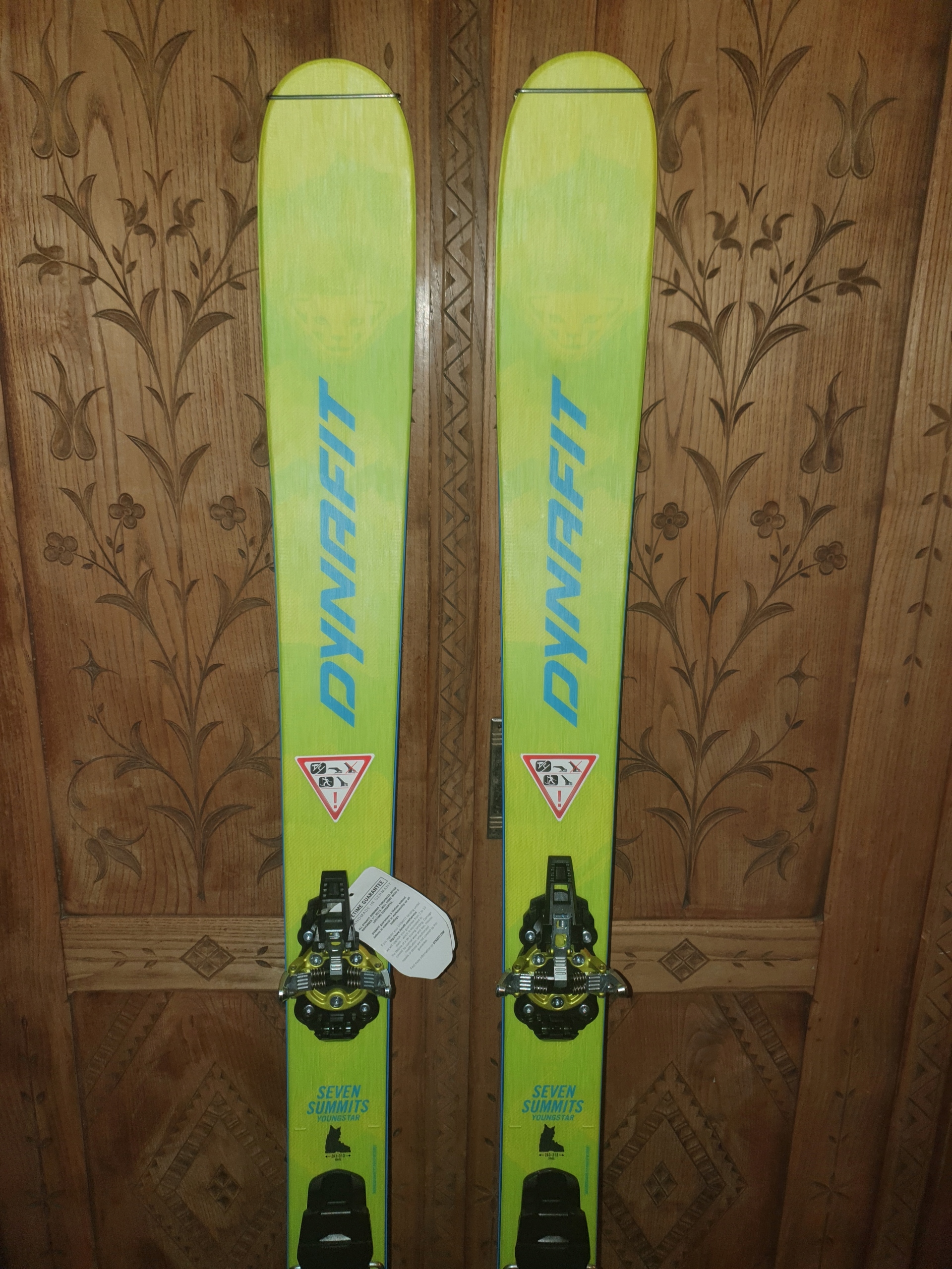 komplet dynafit 83 dł.140cm + dynafit ST rotation 7 + foki Kod producenta 11111111