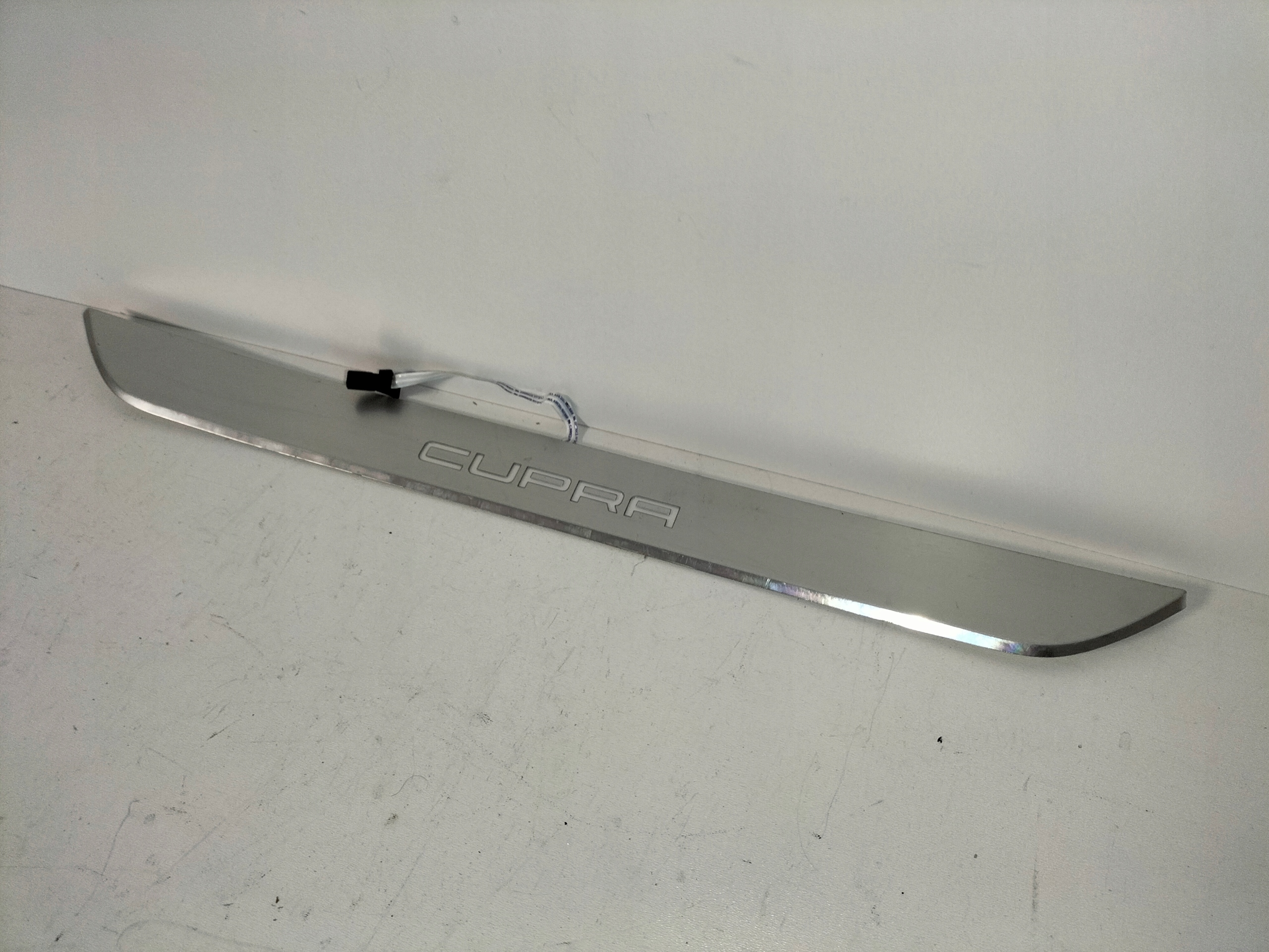 moulding cap threshold front SEAT LEON 4 IV 20- CUPRA