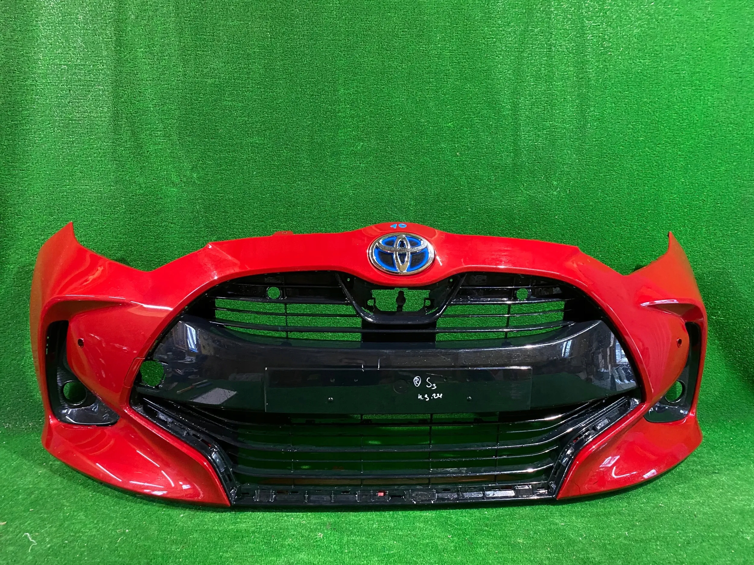 frontstoßstange vorne TOYOTA YARIS IV NR.Z10