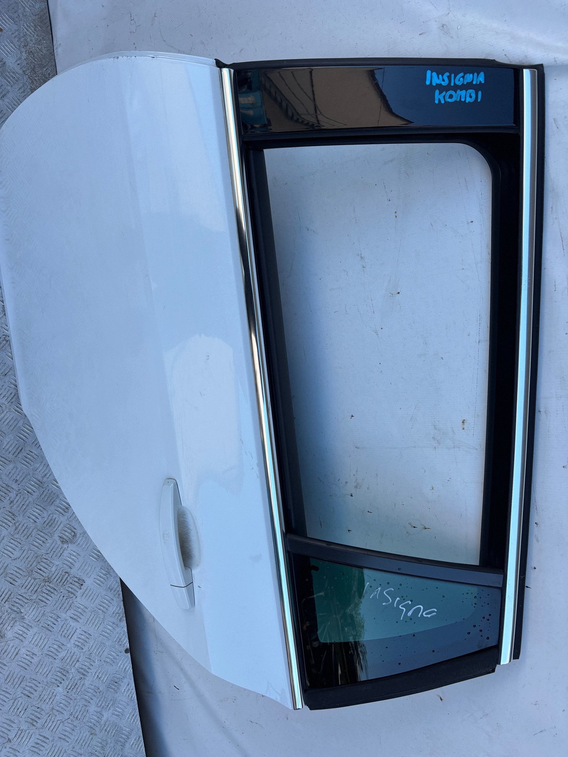 door rear part rear. left OPEL INSIGNIA A KOMBI