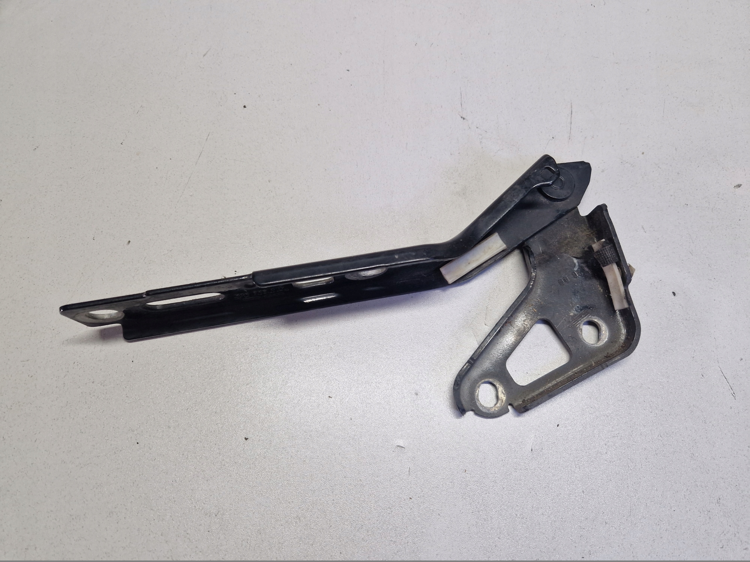 AUDI Q7 4L hinge bonnets right front 4L0823302