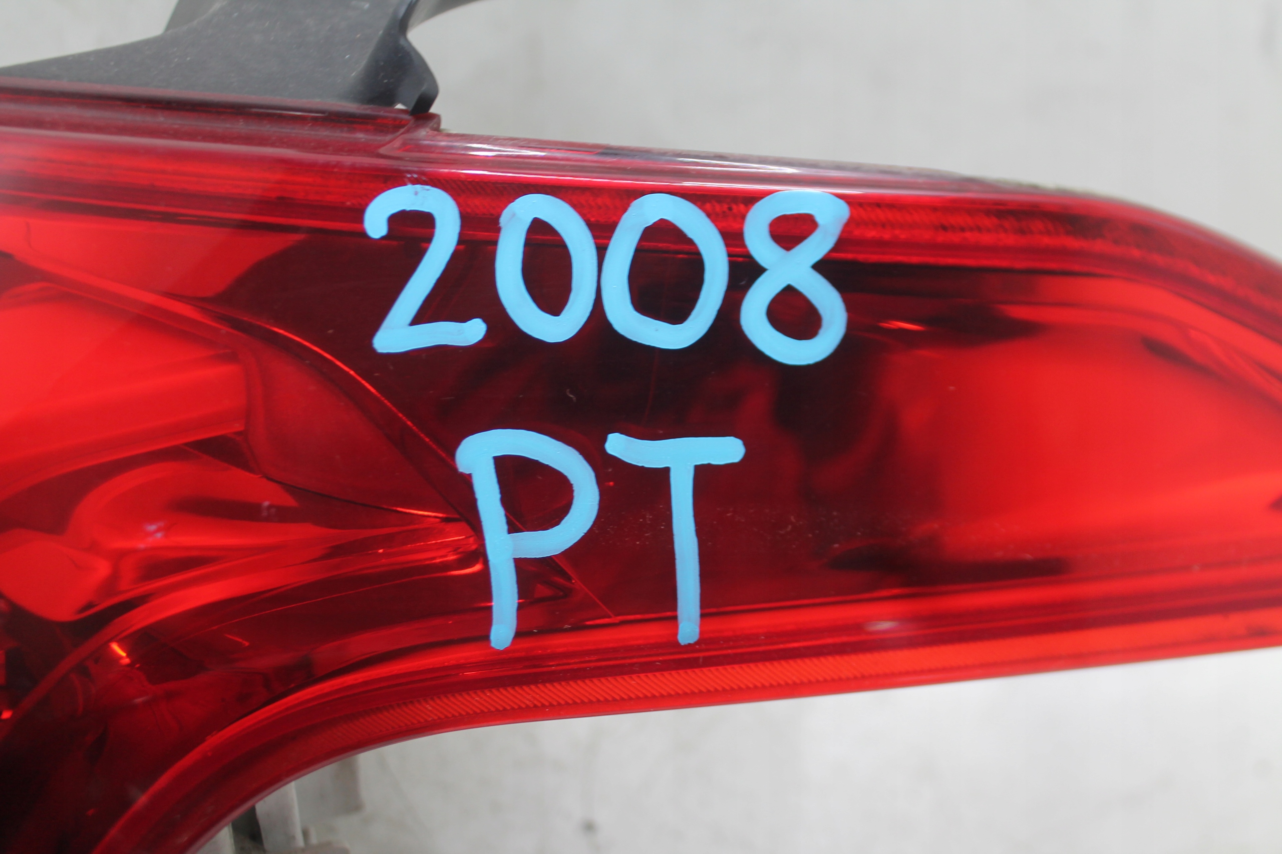 light right rear part right rear PEUGEOT 2008 and 13-16
