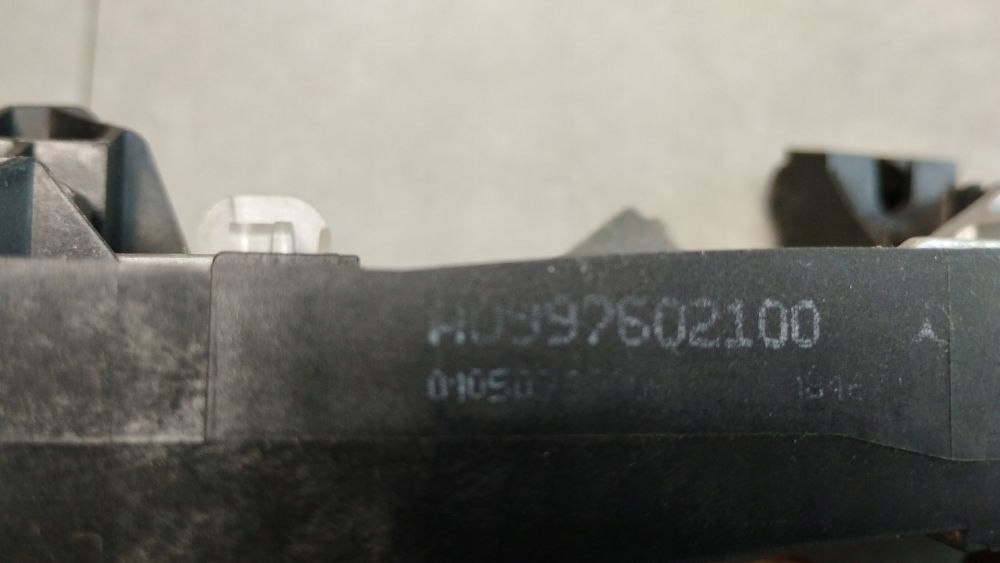 Mercedes-Benz E W213 2018 handle left rear part keyless A0997602100 996