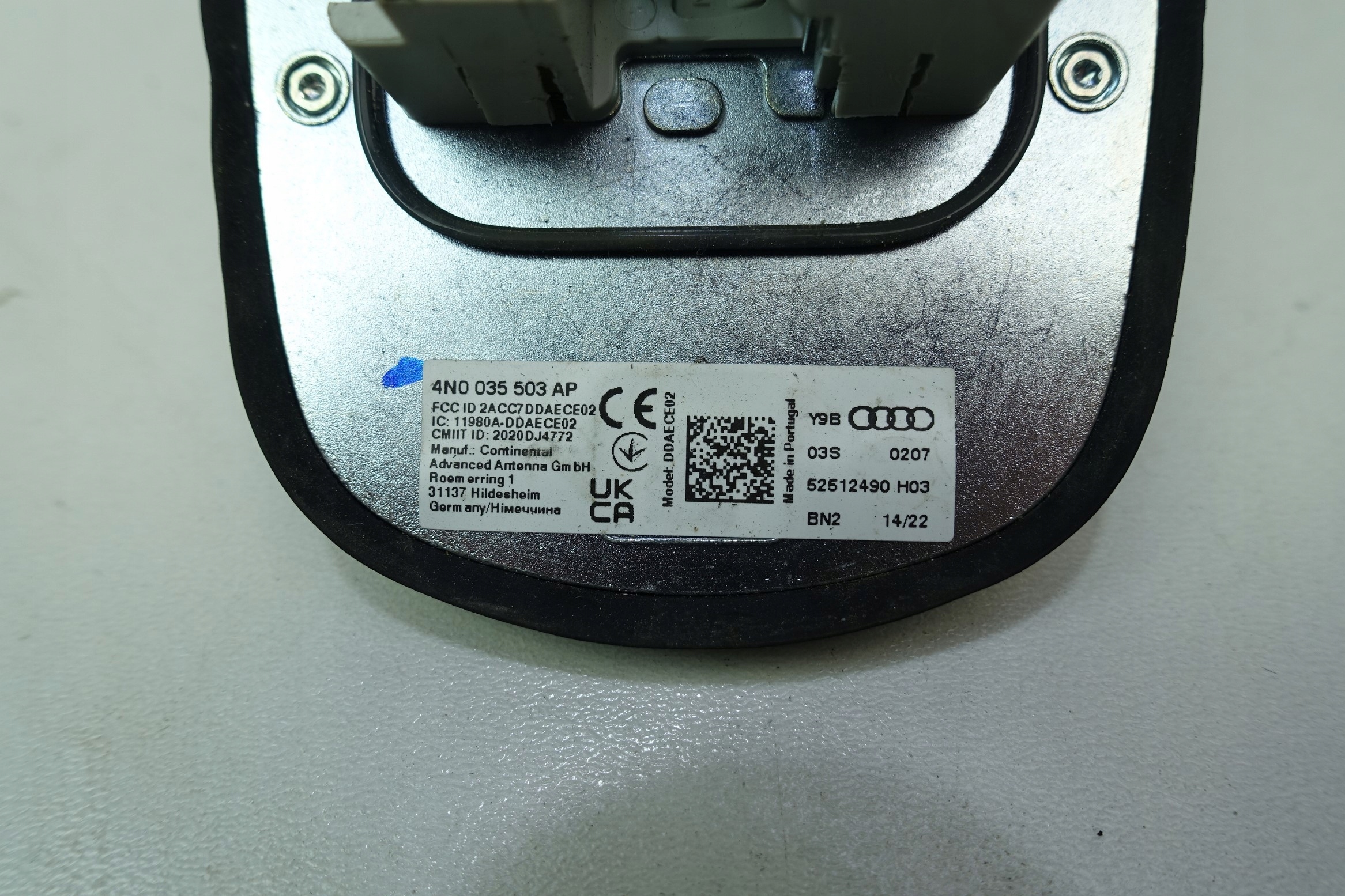 ANTENA dach AUDI A3 A6 A7 A8 4N0035503AP