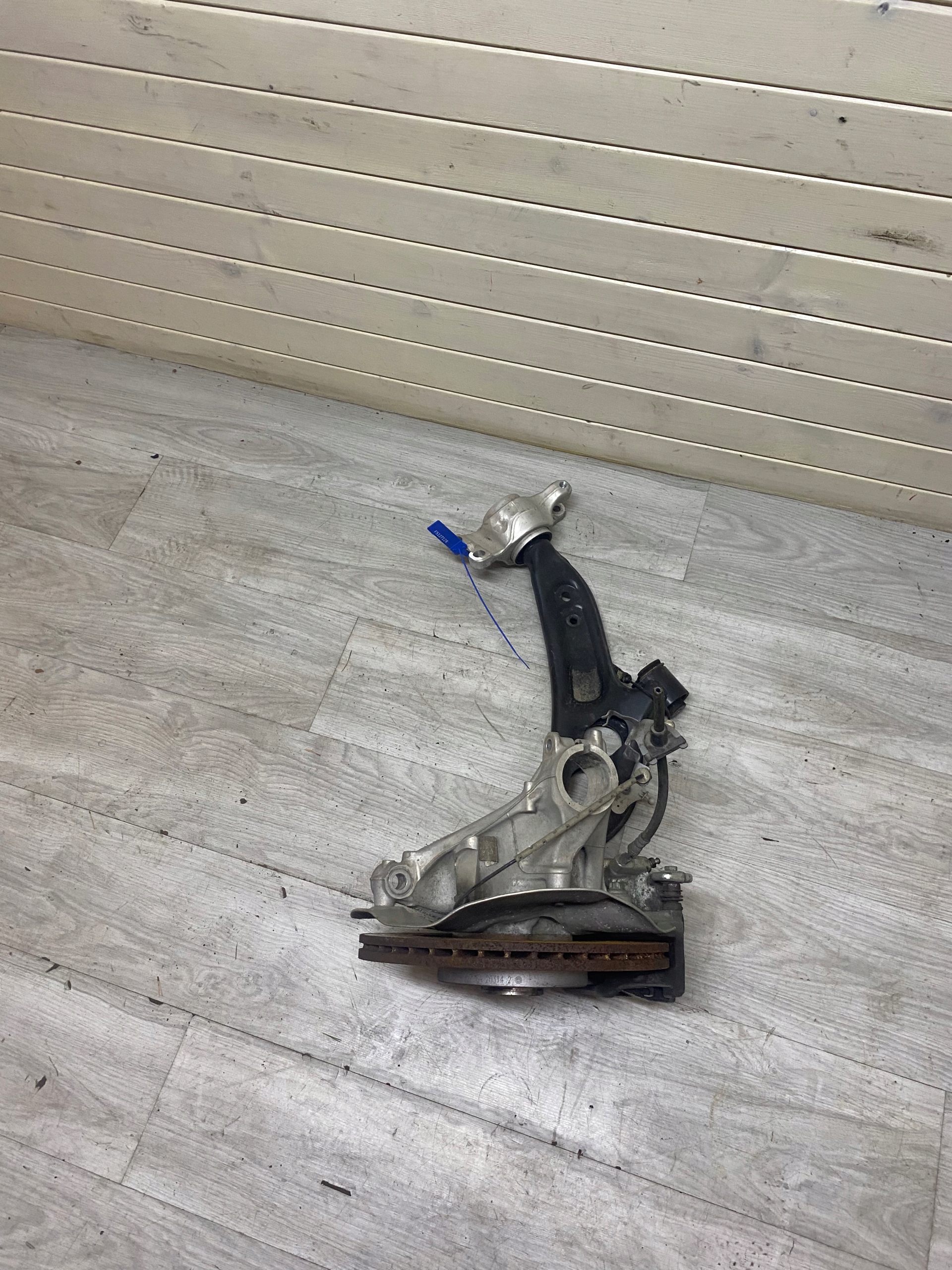 BMW X2 F39 swing arm left front