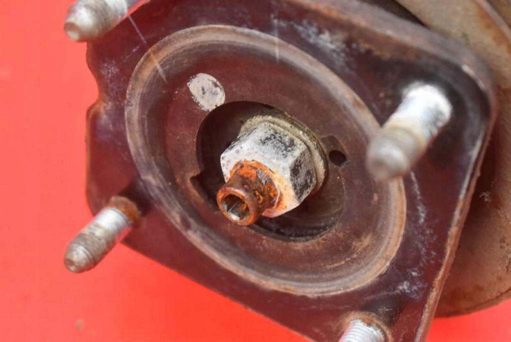 shock absorber right front EH1434700 MAZDA CX-7 2.3 T 260 KM 4X4 06-09