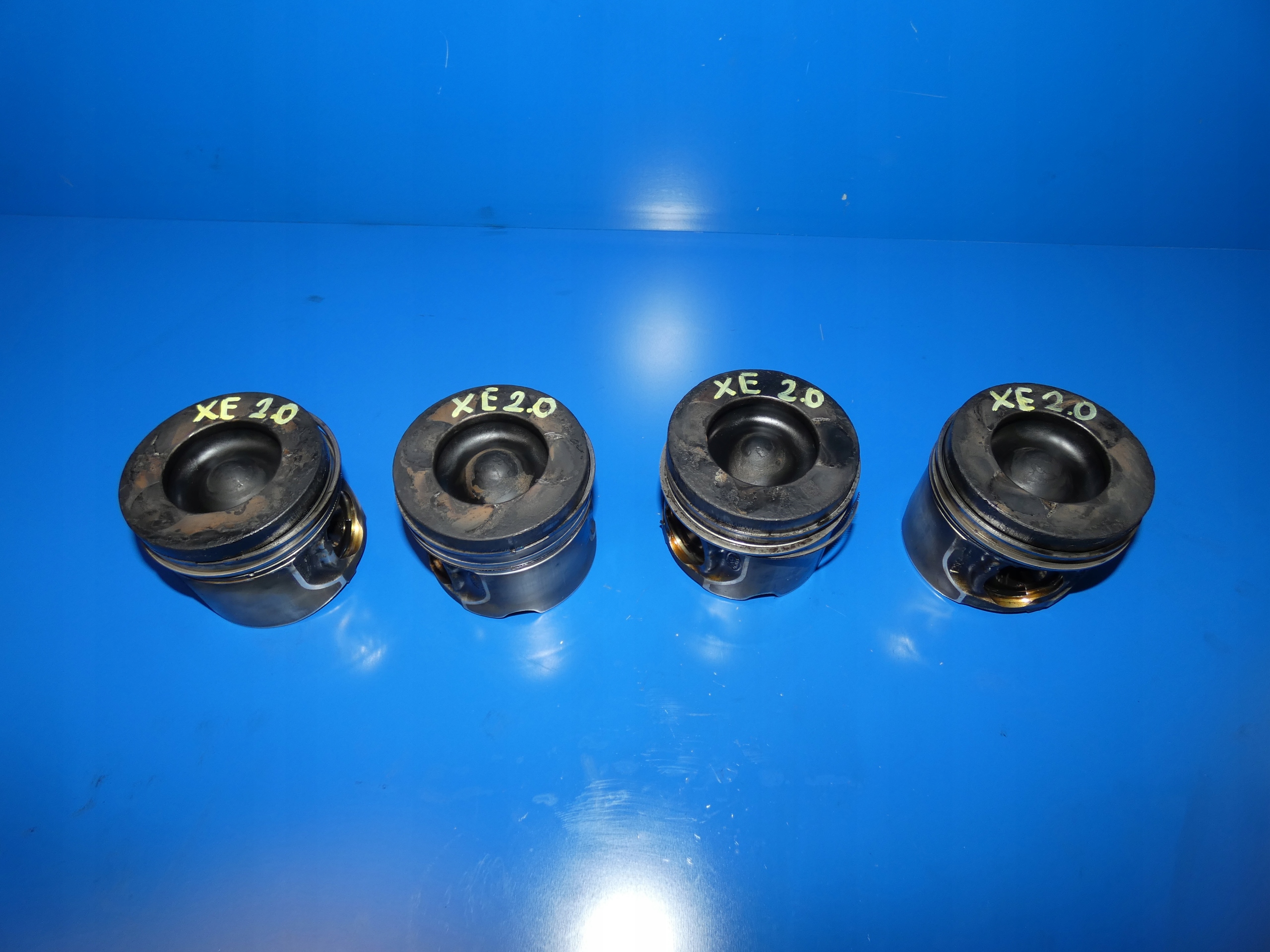 Jaguar XE X760 F-PACE EVOQUE 2.0 D 204DTD piston