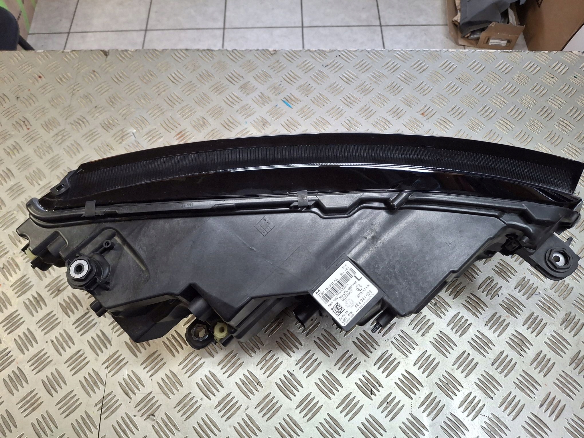 light left front FULL LED SKODA OCTAVIA IV LIFT 2024R->