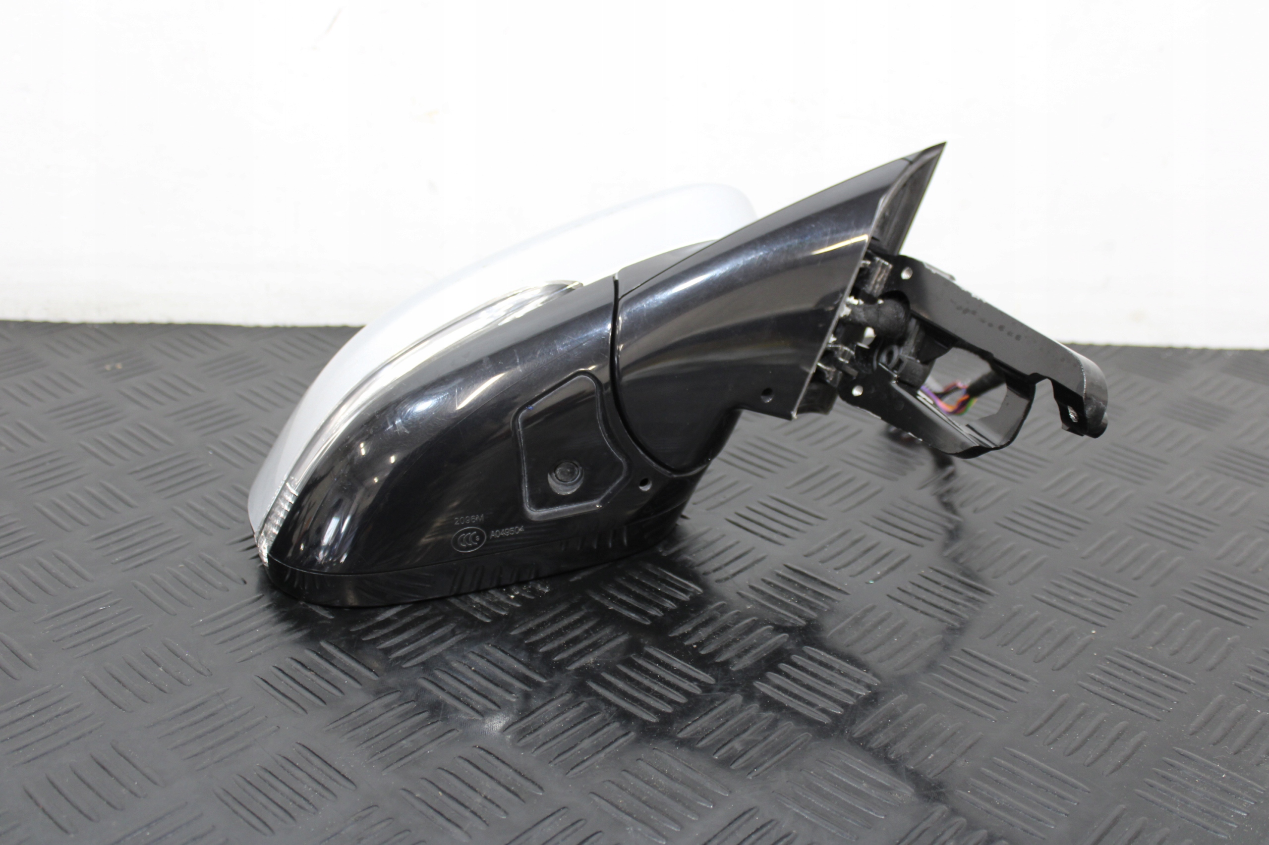 mirror right 14 vertical JAGUAR and-PACE X590 EV400
