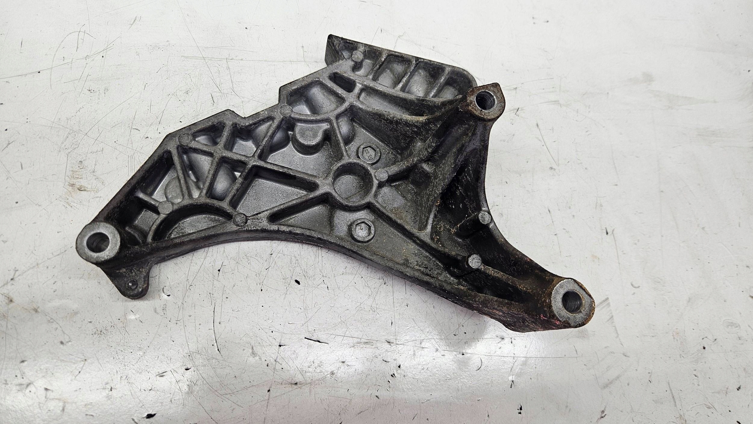 VW Golf VI 6 5K 1.6 TDI CAY 03l199207 Support Support plaque Moteur