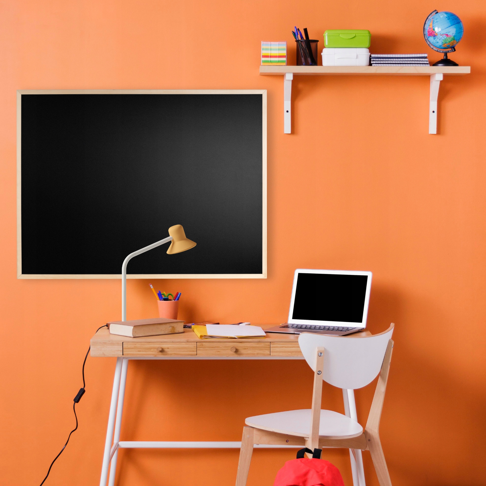 Tablica kredowa 80x60 cm czarna duża na ścianę biurko dla dzieci + haczyki Marka Creative Home