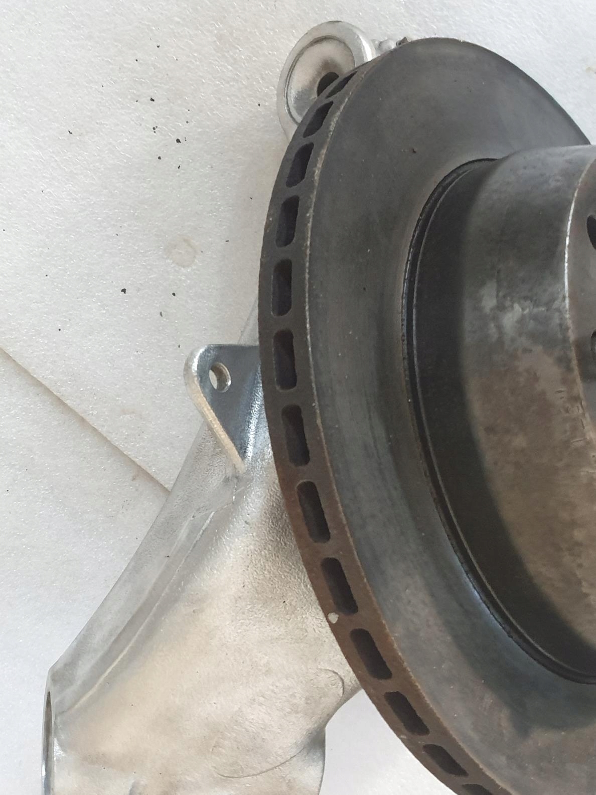 otoč čepu záď pravá PORSCHE 928