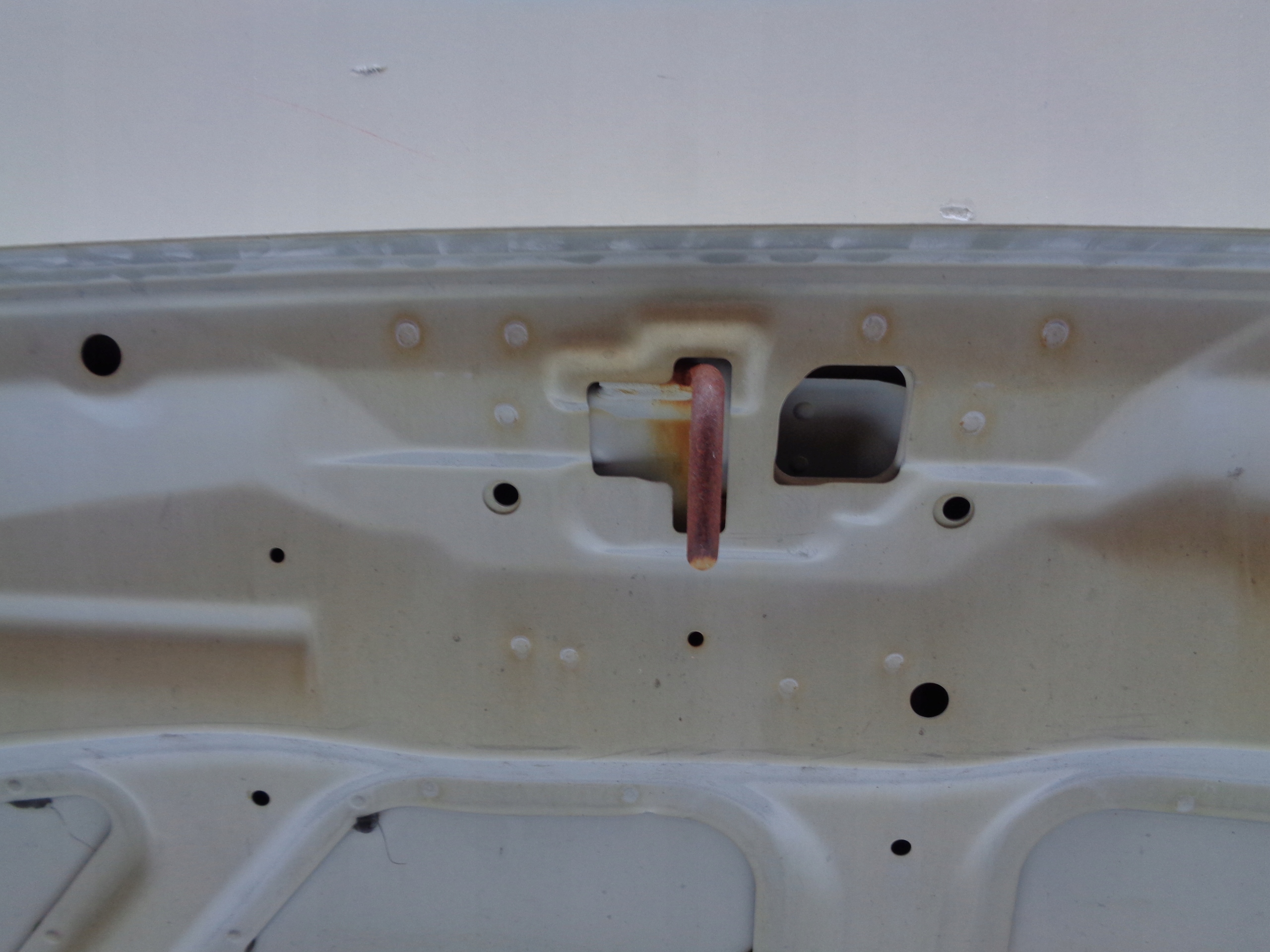 bonnet SUZUKI IGNIS 00- NR 12090
