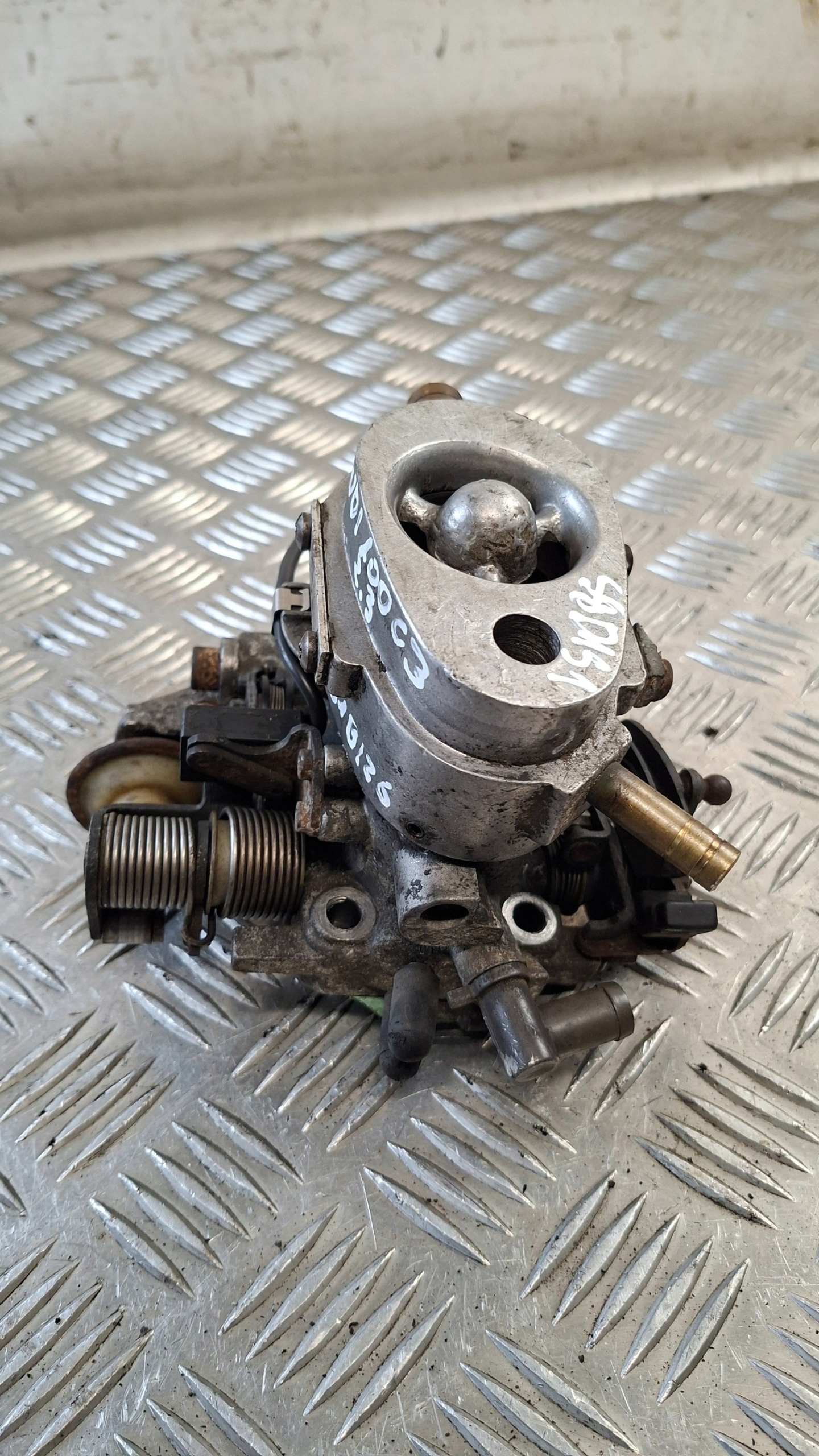 vergaser MONOWTRYSK AUDI 100 C3 2.3