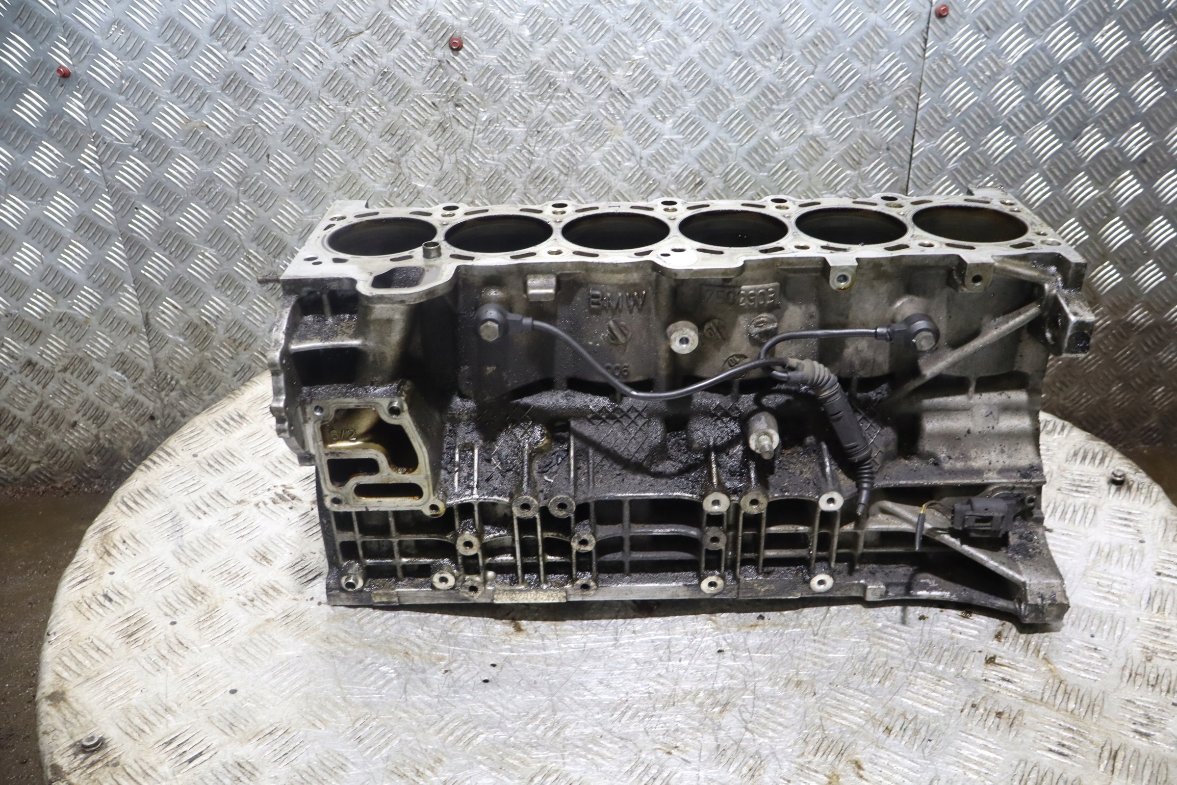 BLOK SILNIKA BMW X5 E53 3.0