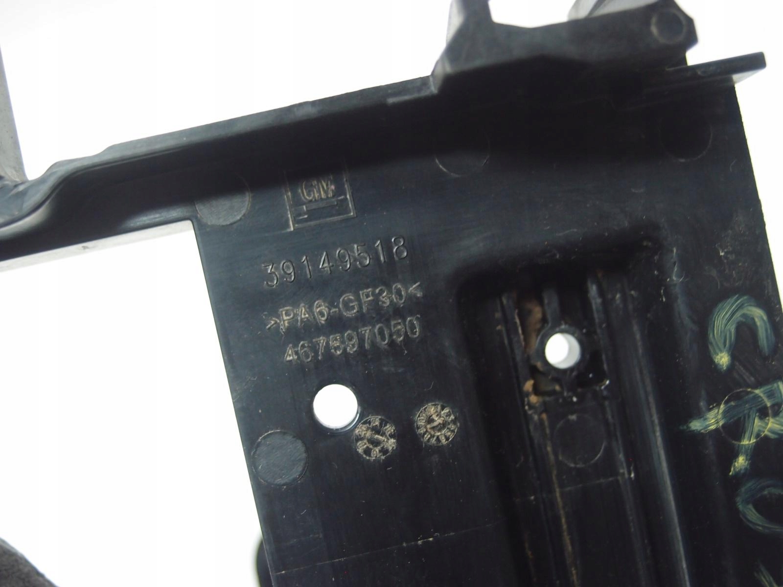 RAMKA MOCOWANIE RADIA OPEL CROSSLAND 39149518 Typ samochodu Samochody osobowe