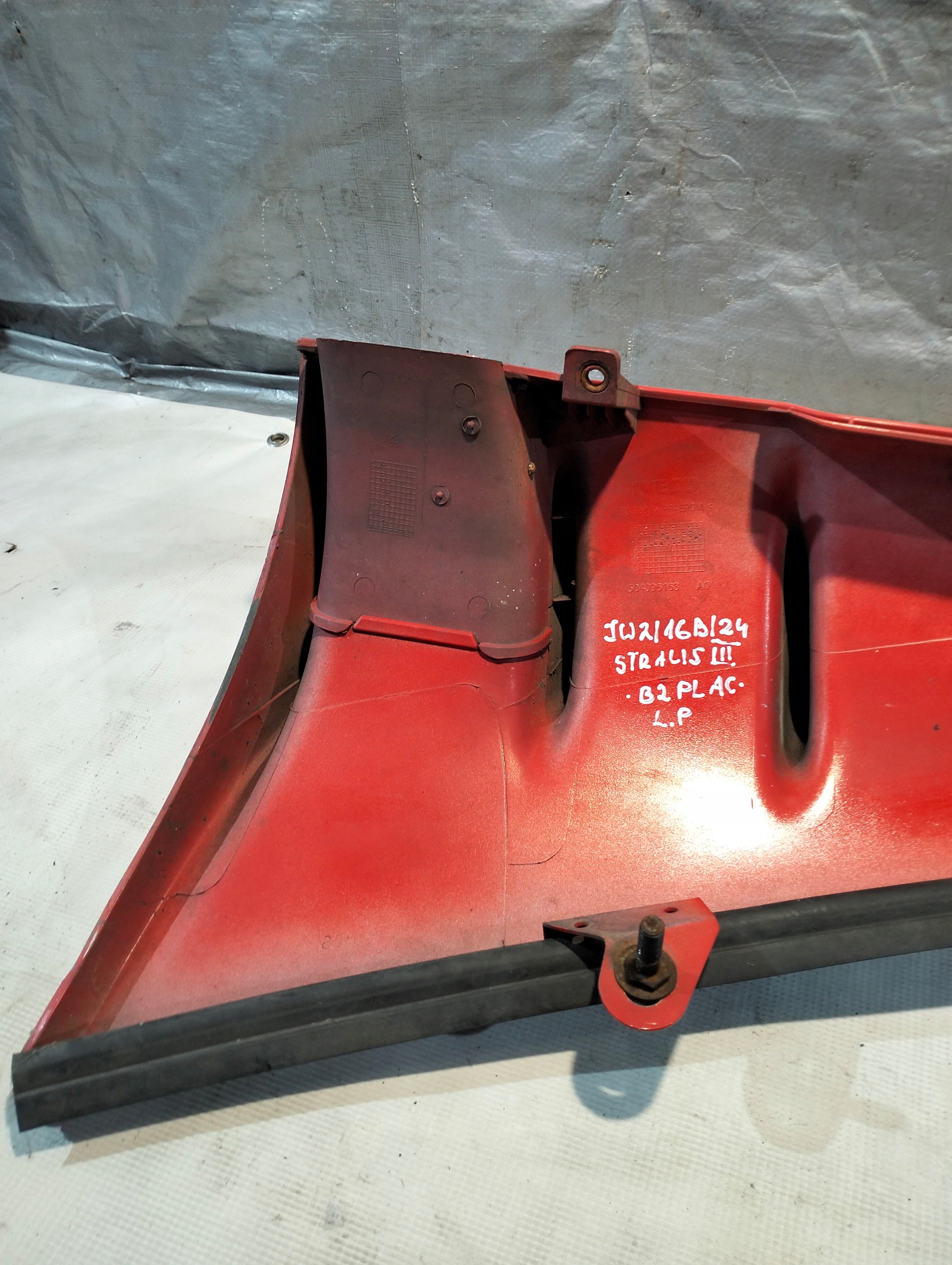 bonnet hood corner cabs left front IVECO STRALIS III 2007r 504096163