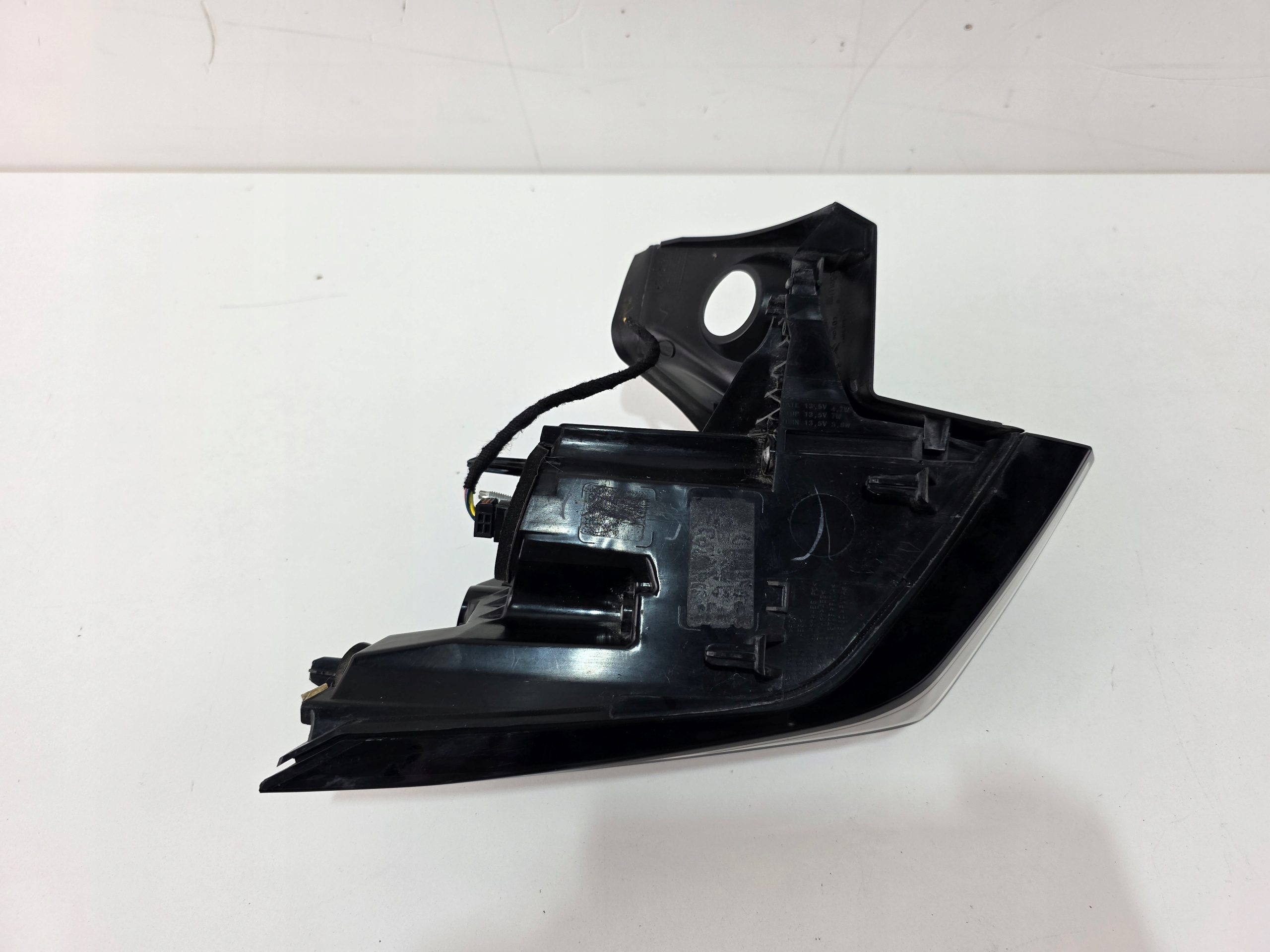 light right rear PEUGEOT 2008 II 2695020201
