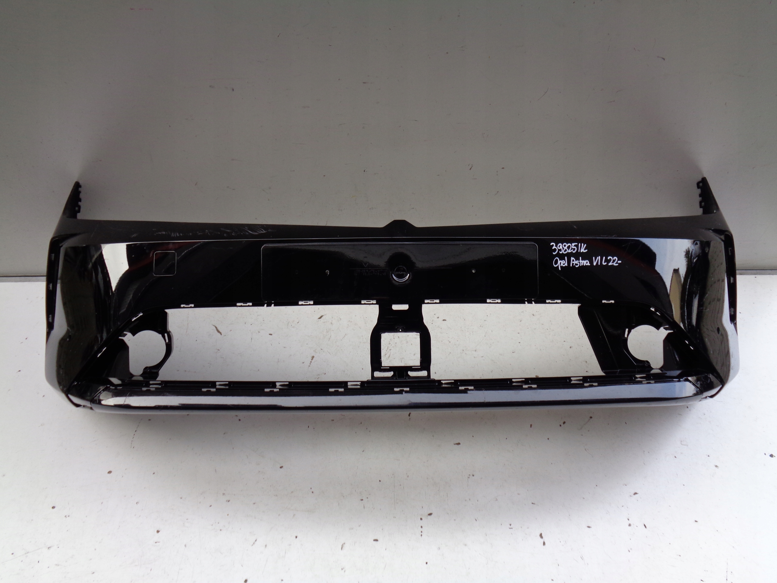 front bumper OPEL ASTRA VI L 22- NR 39825