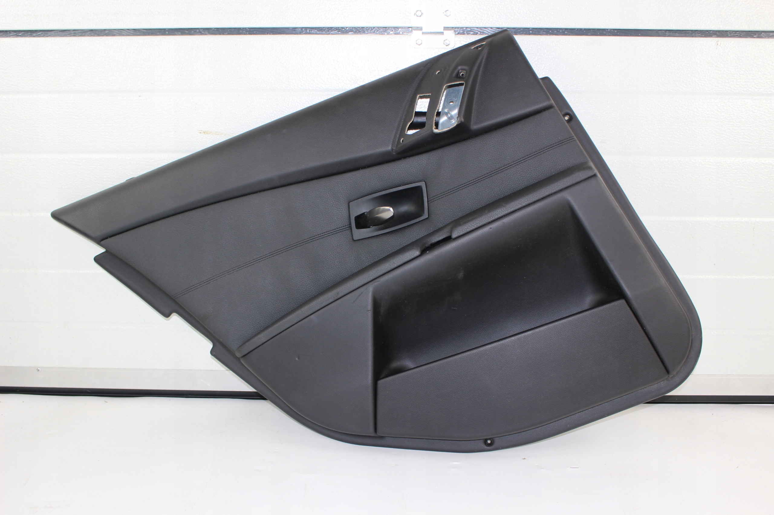 дверные карты левый зад BMW E60 E61 кожа