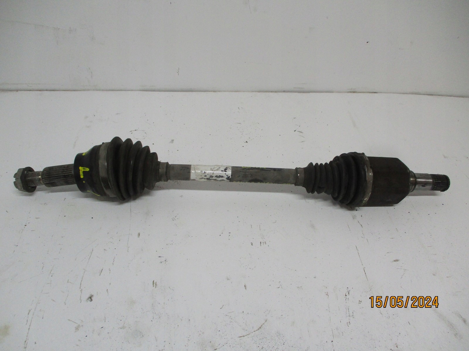 semi-axis left JAGUAR F PACE 2,0D HK83-3N129-AB front