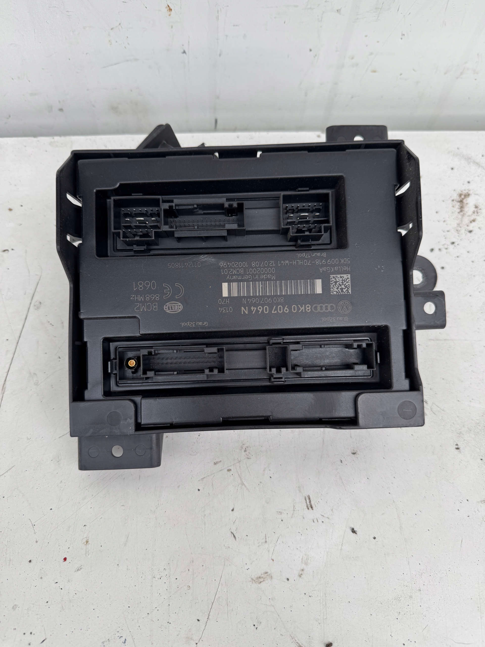 блок комфорта Audi A4 B8 8K0907064N -