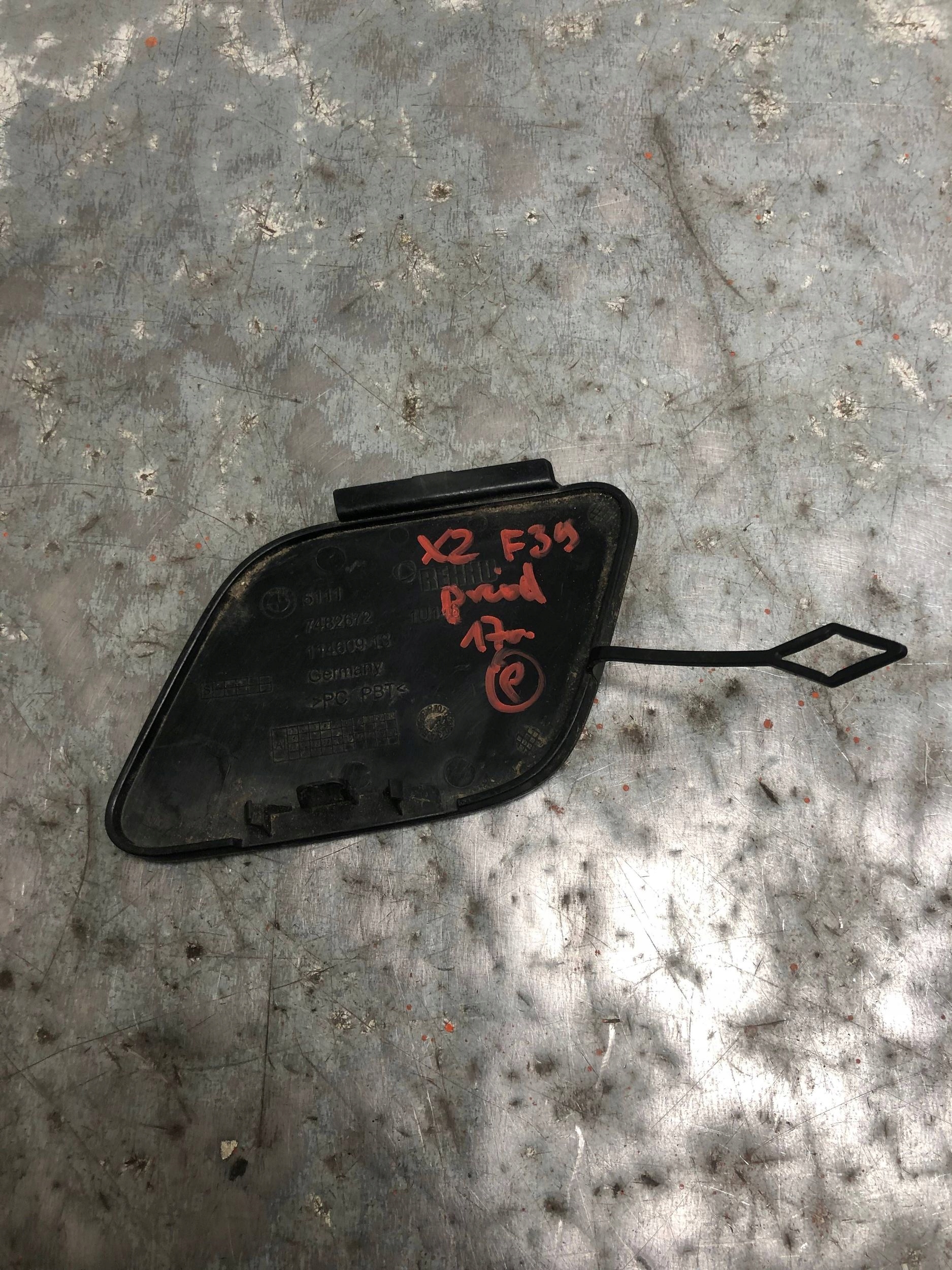 towing hook cap front BMW X2 F39 7482672