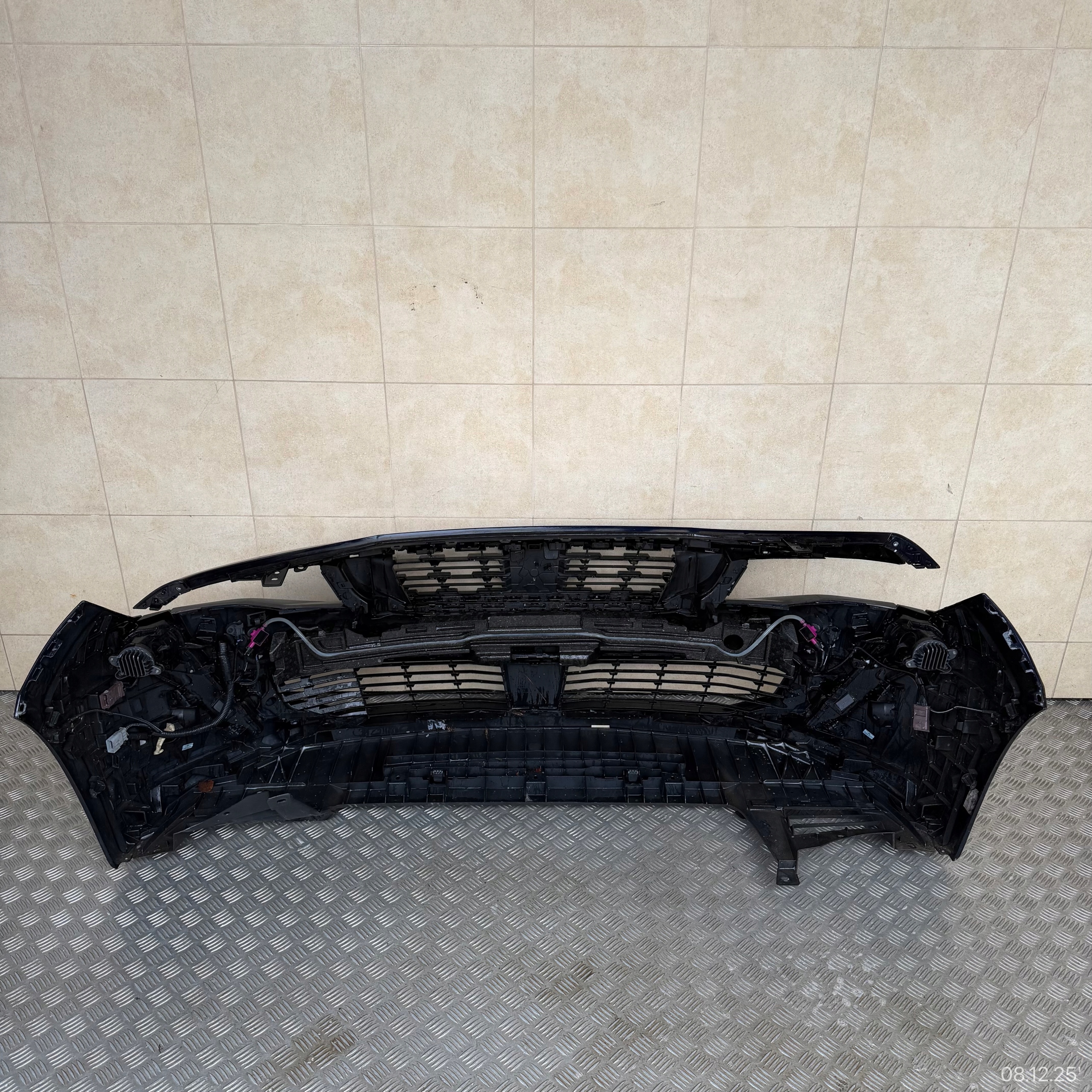 Frontstoßstange komplet PEUGEOT 508 II 6 PDC 2023 ROK