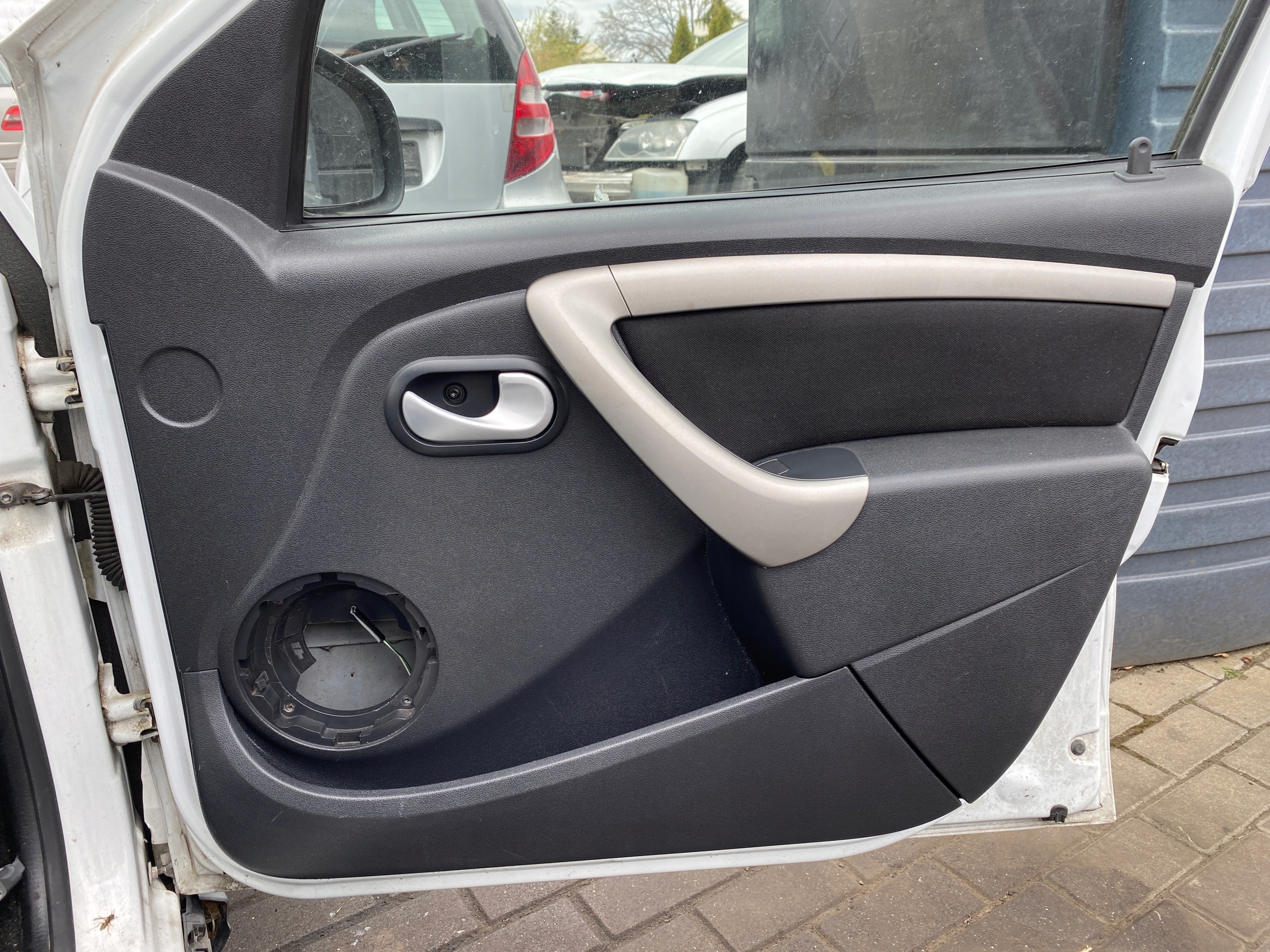 Dacia Duster 1 and 10-18 upholstery right side side right