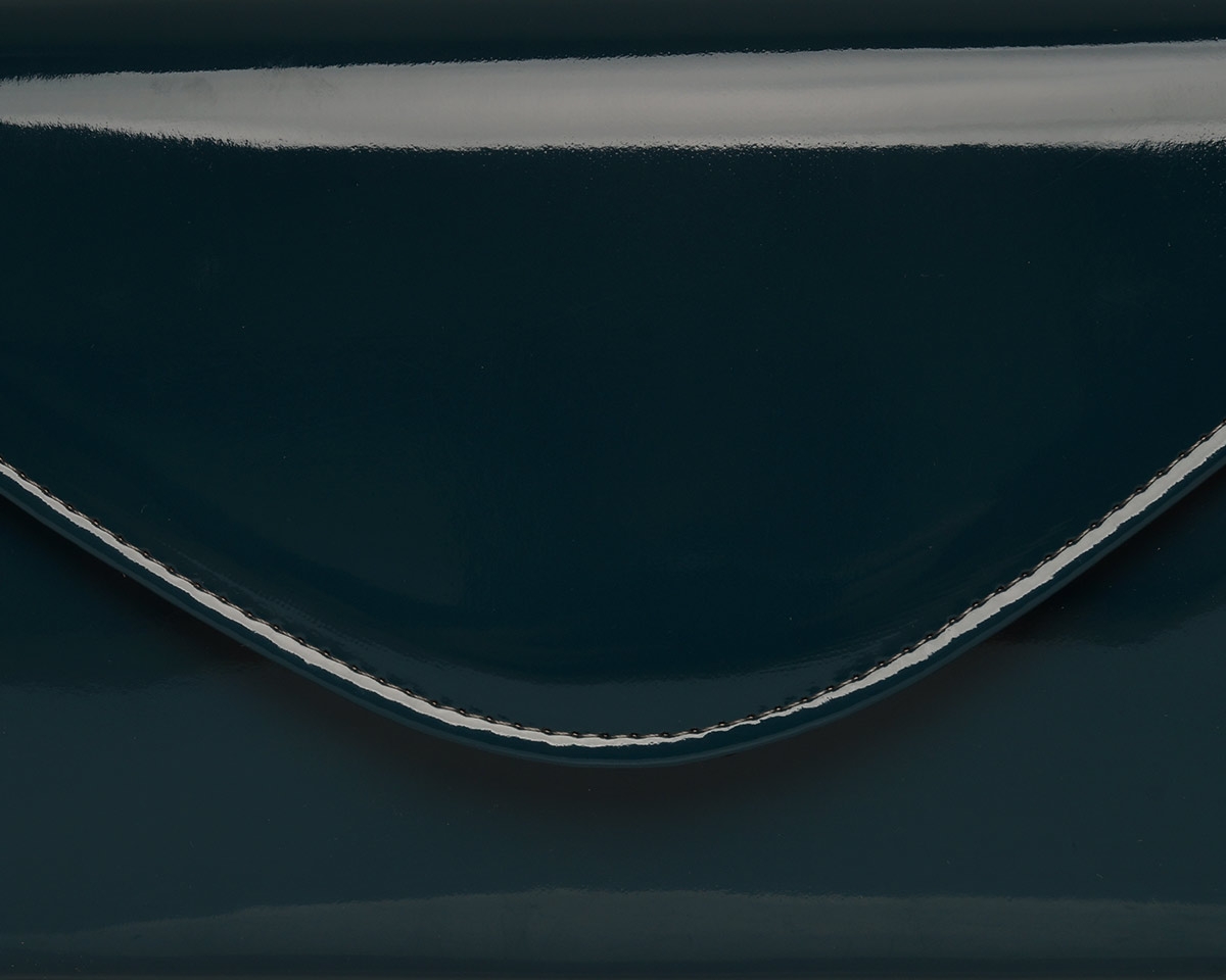 ZIELONA KOPERTÓWKA TOREBKA WIZYTOWA SOLOME S2 NA PASKU LAKIER Odcień morski