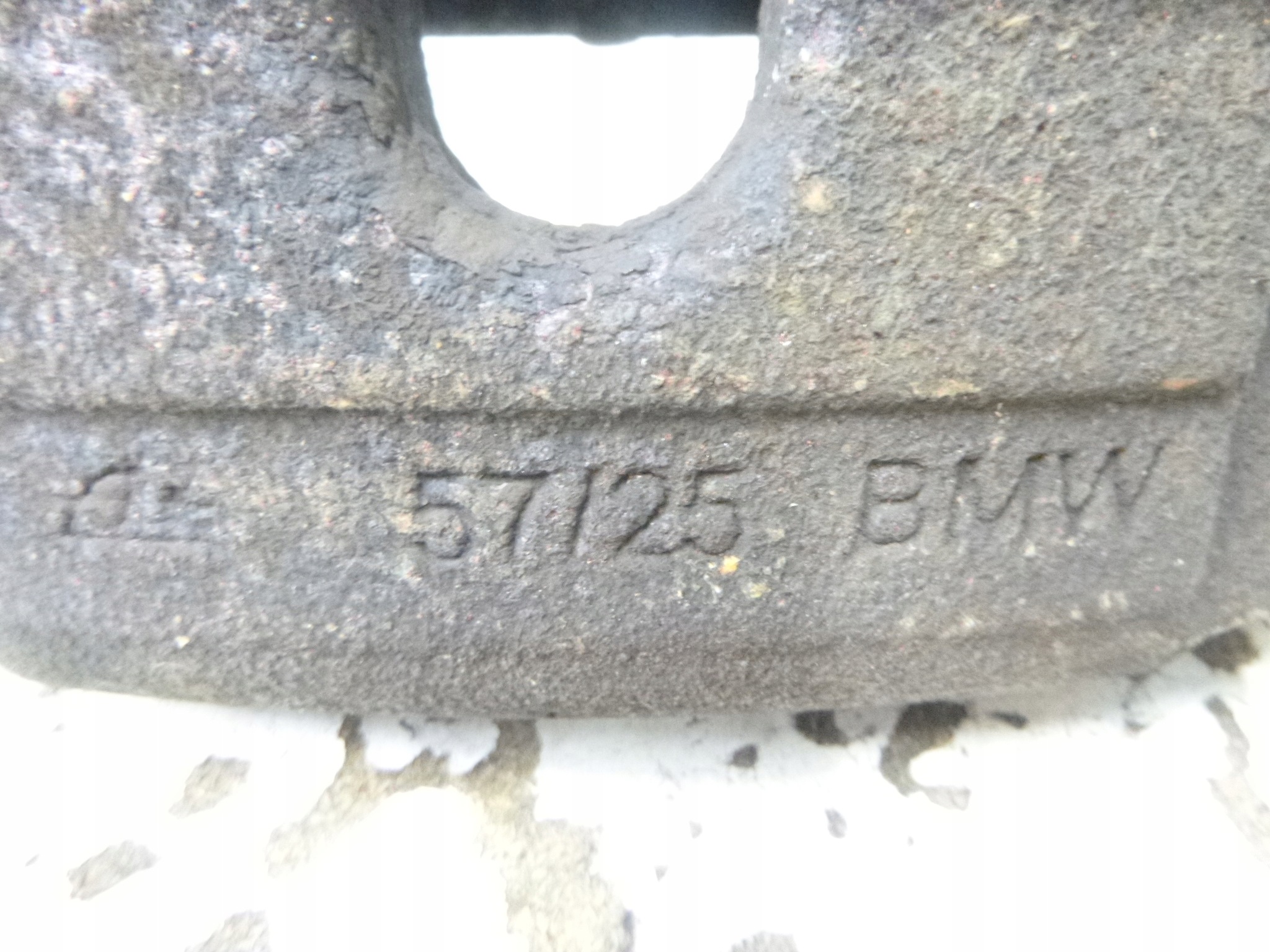 caliper brake front left BMW X3 E83 2.0SD 2008r. 57/25
