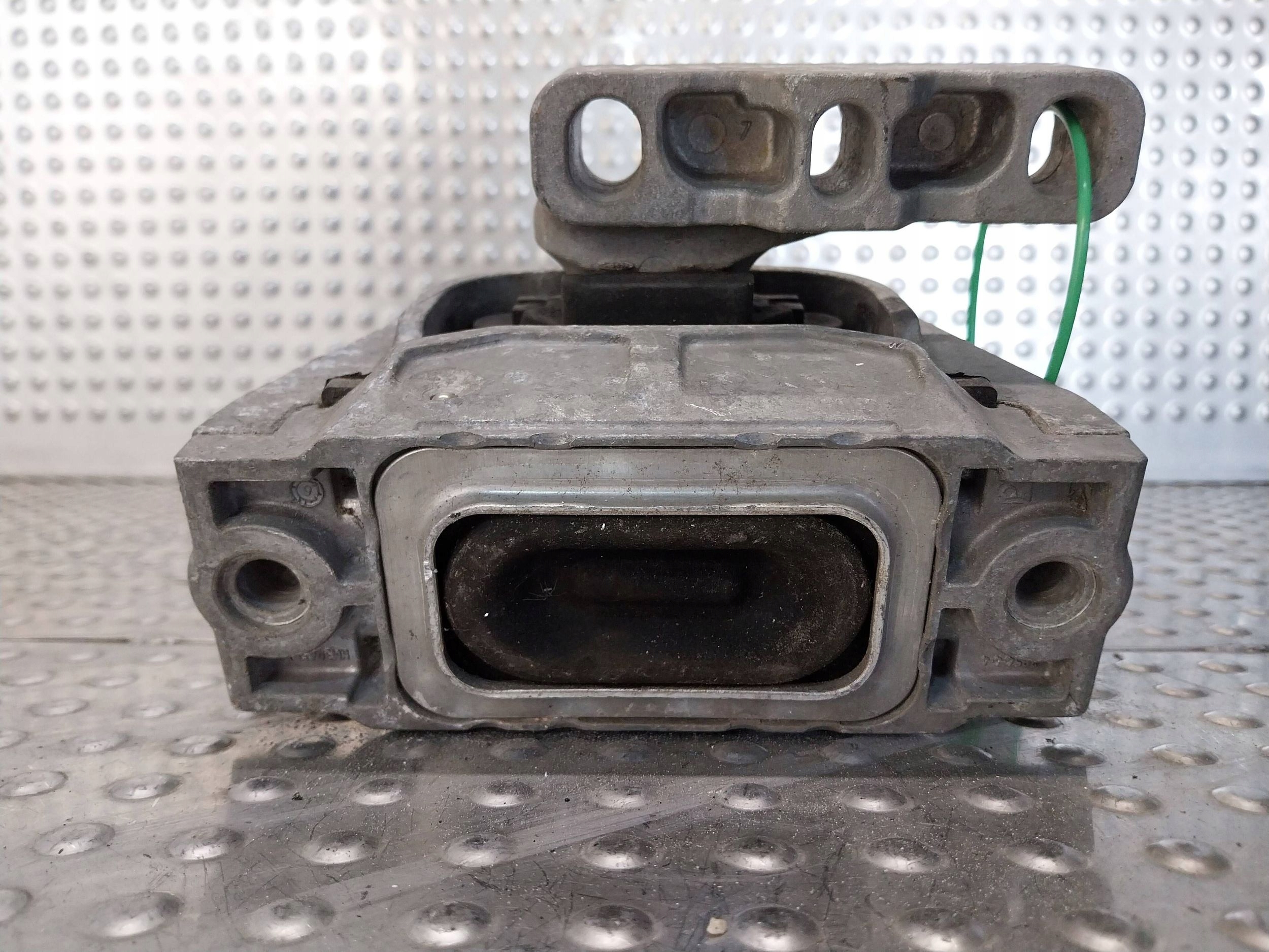 holder engine mount 1K0199262CE VW PASSAT B6 B7 BEETLE 5C 2.0 TDI