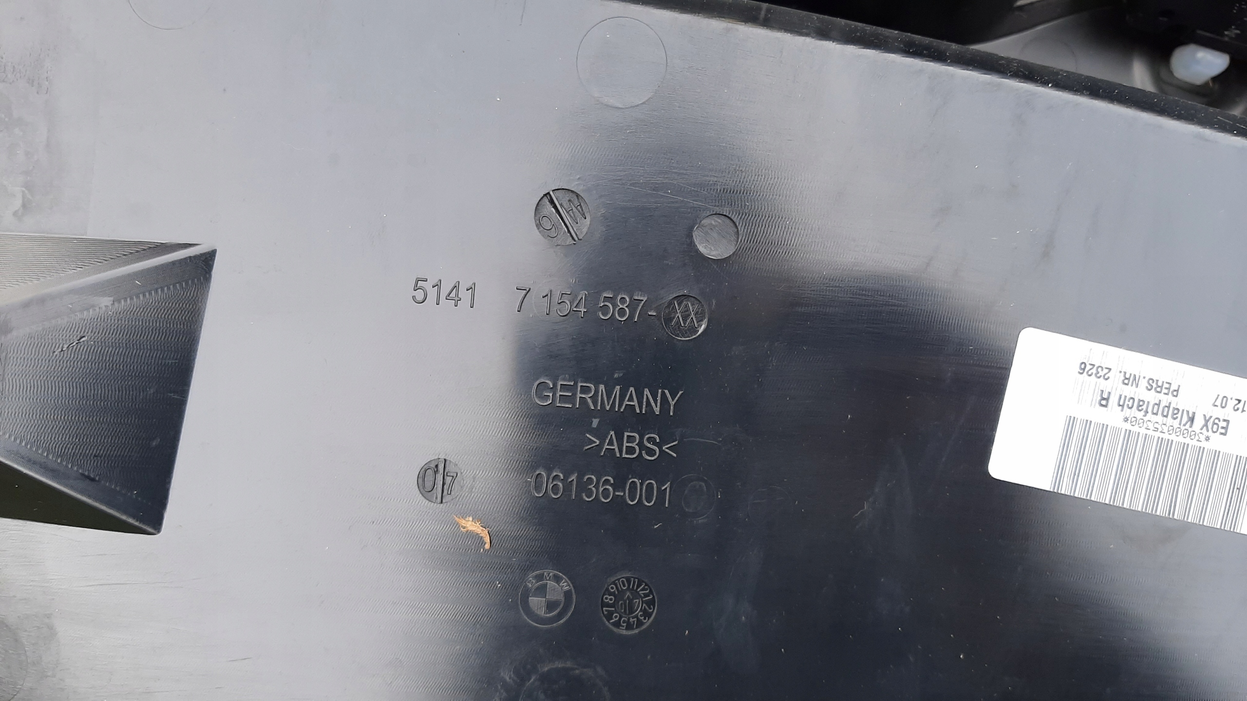 BMW OE 51417154587