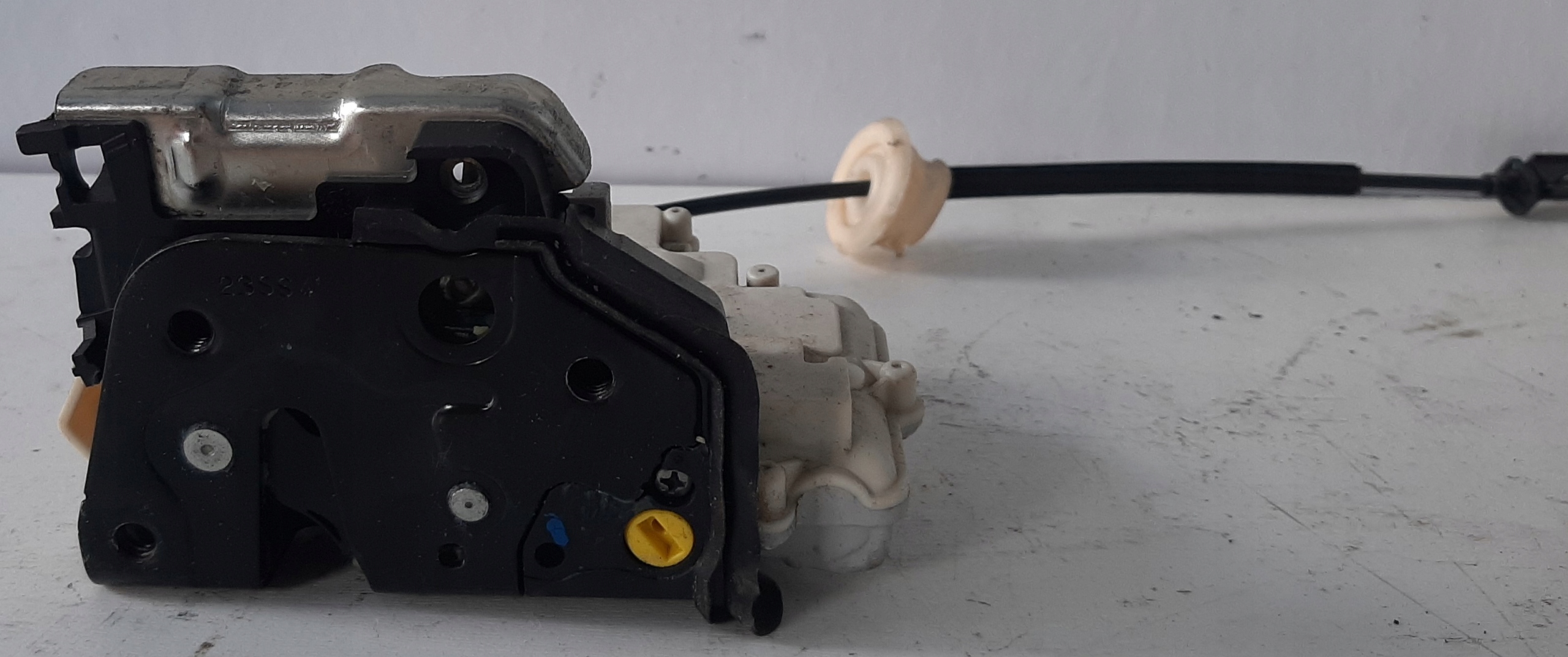 lock door left rear part Audi A6 C7 VW Touareg