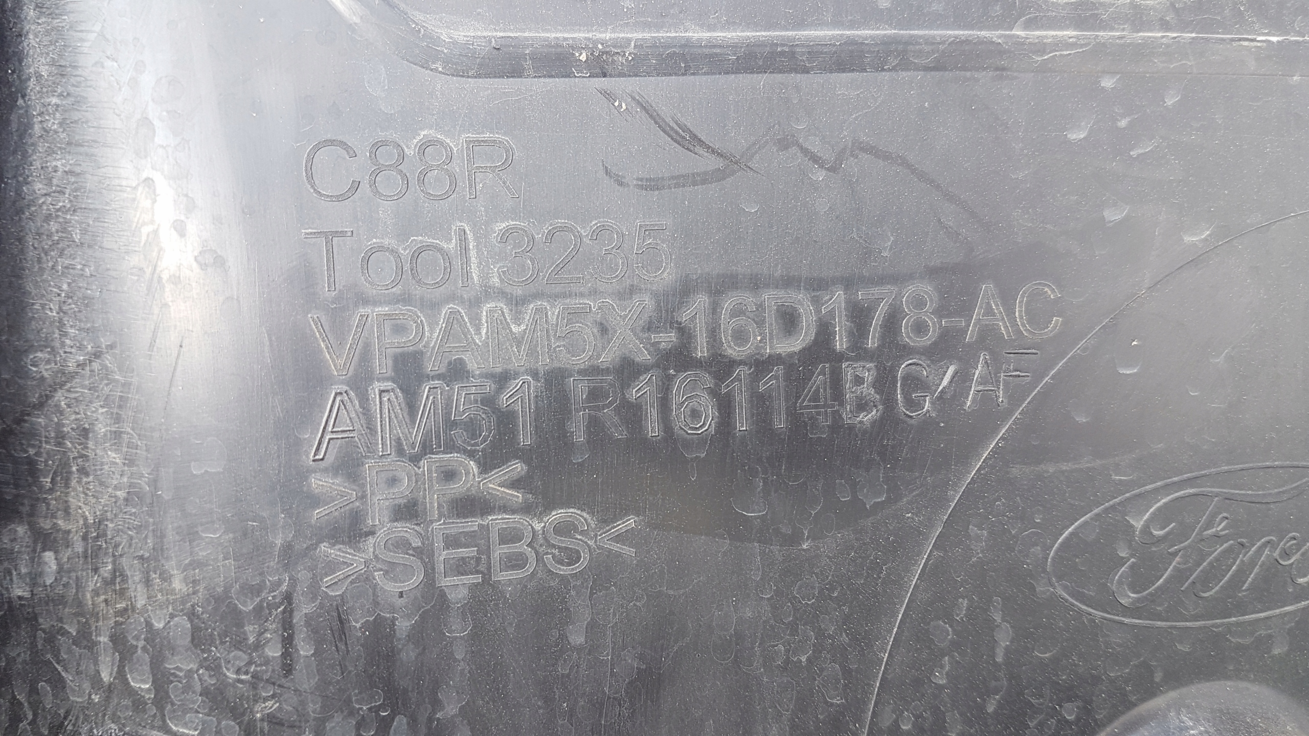 mudguard right FOCUS 11-14 C-MAX OD 2010 AM51R16114