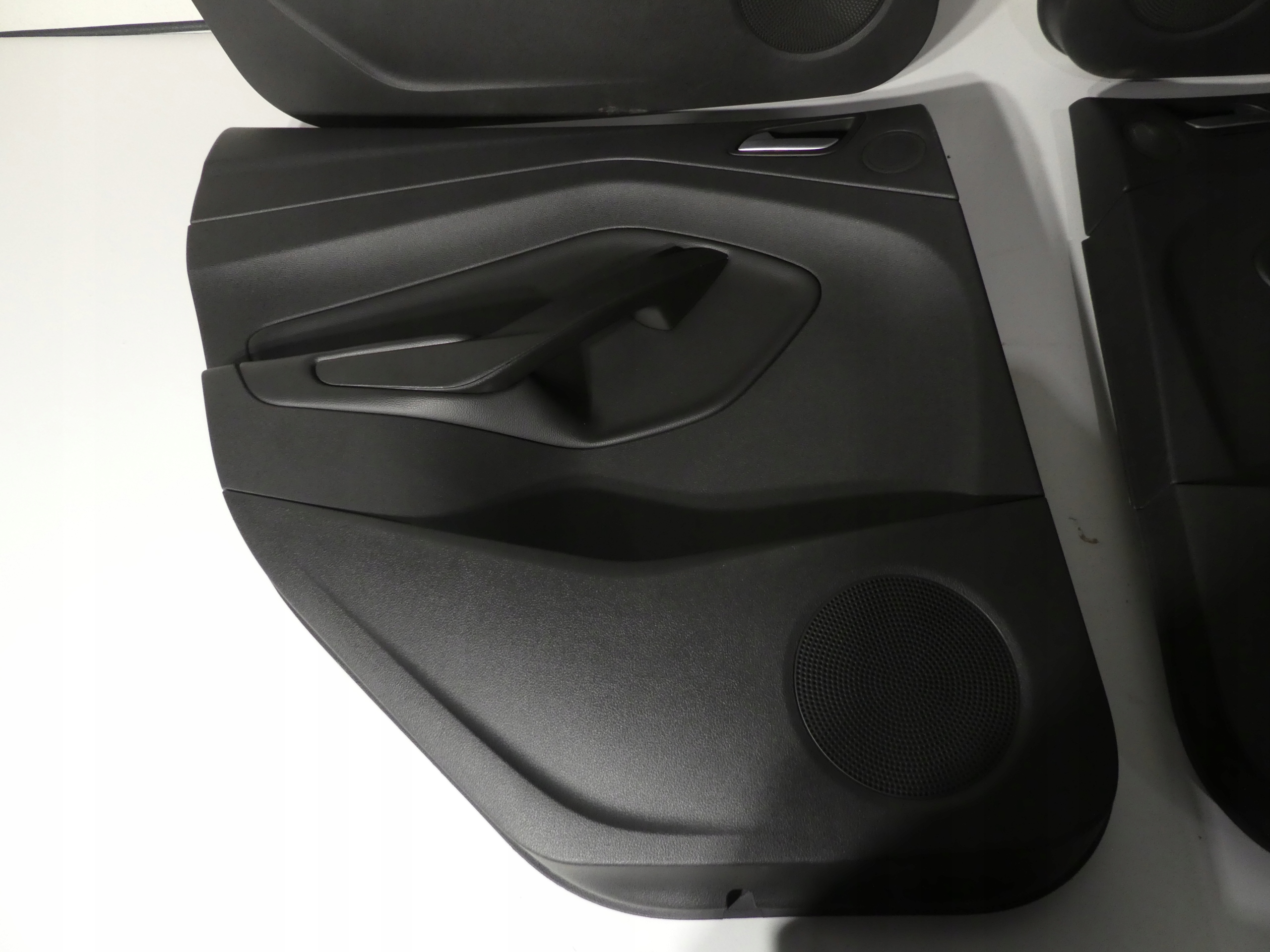 FORD KUGA II mk2 ST-line side door side rear part front KOMPLET