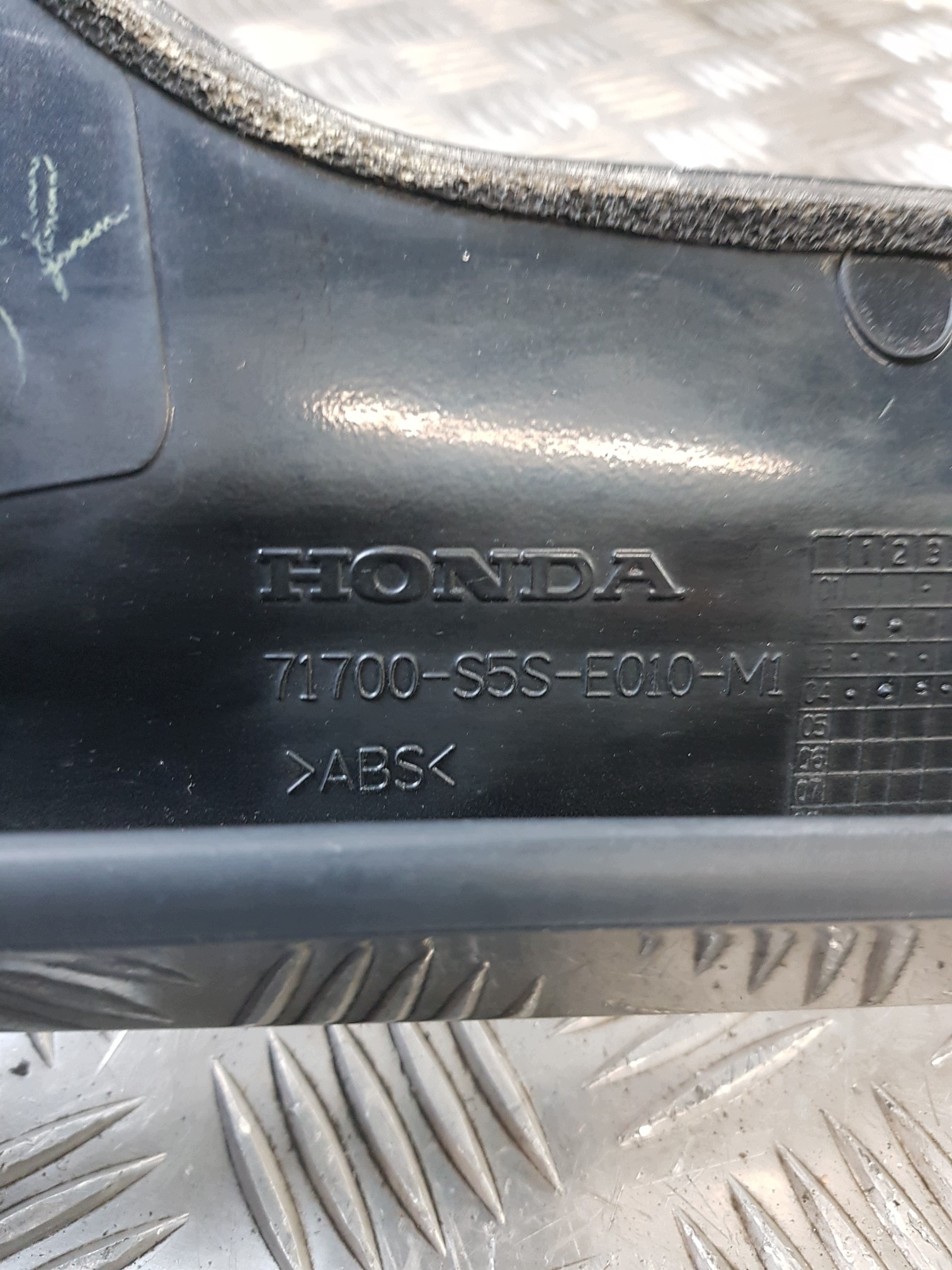 LOTKA bonnet HONDA CIVIC VII K: B92P