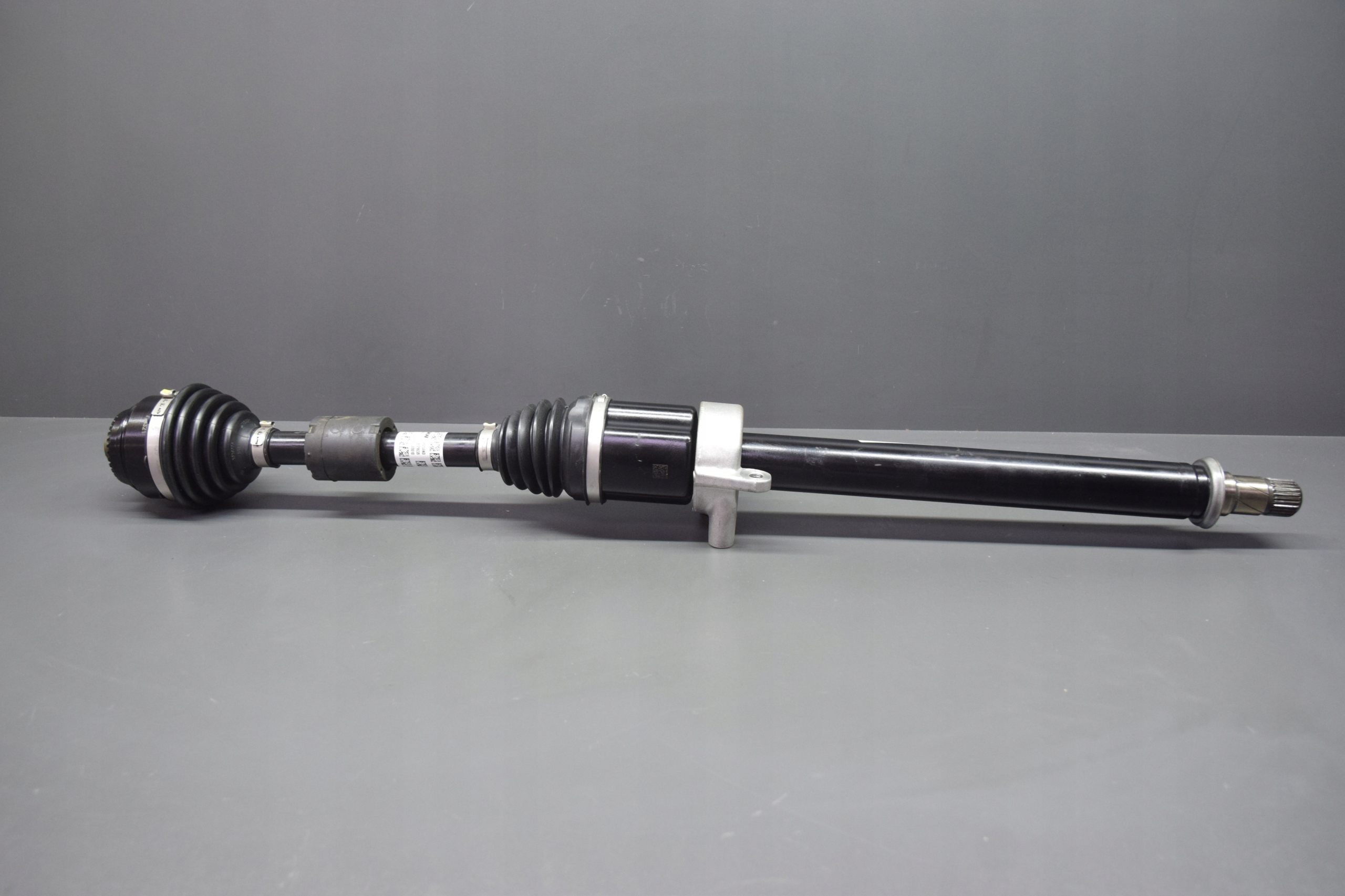 semi-axis right front BMW X1 U11 2 U06 5A44AB0 717km