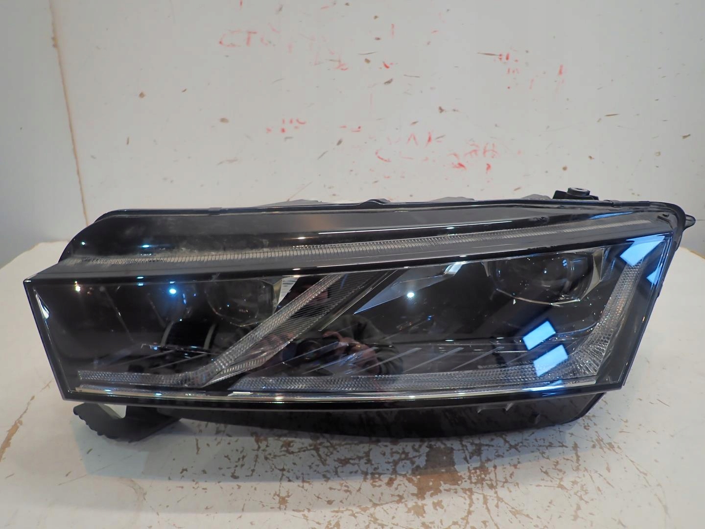 light front left SKODA OCTAVIA IV 2020- FULL LED