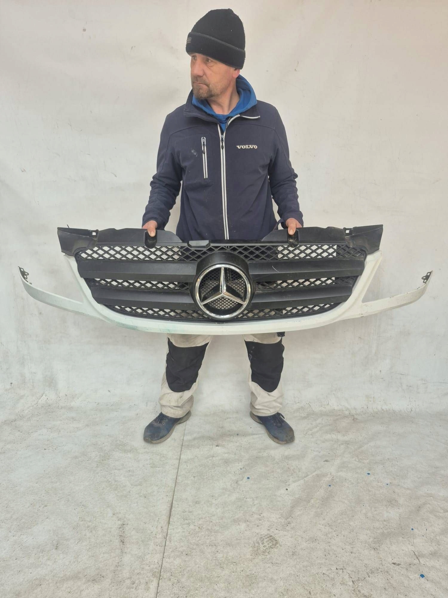 MERCEDES SPRINTER W906 grill grille radiator cap A9068800385