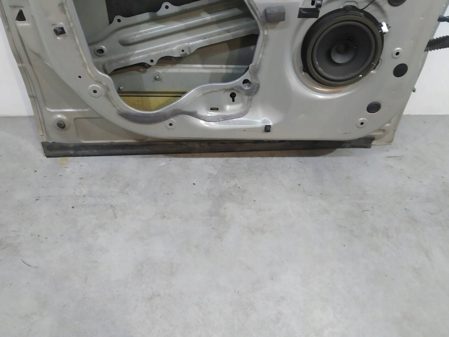 door left front EN Ford Tourneo Courier and (2014- )